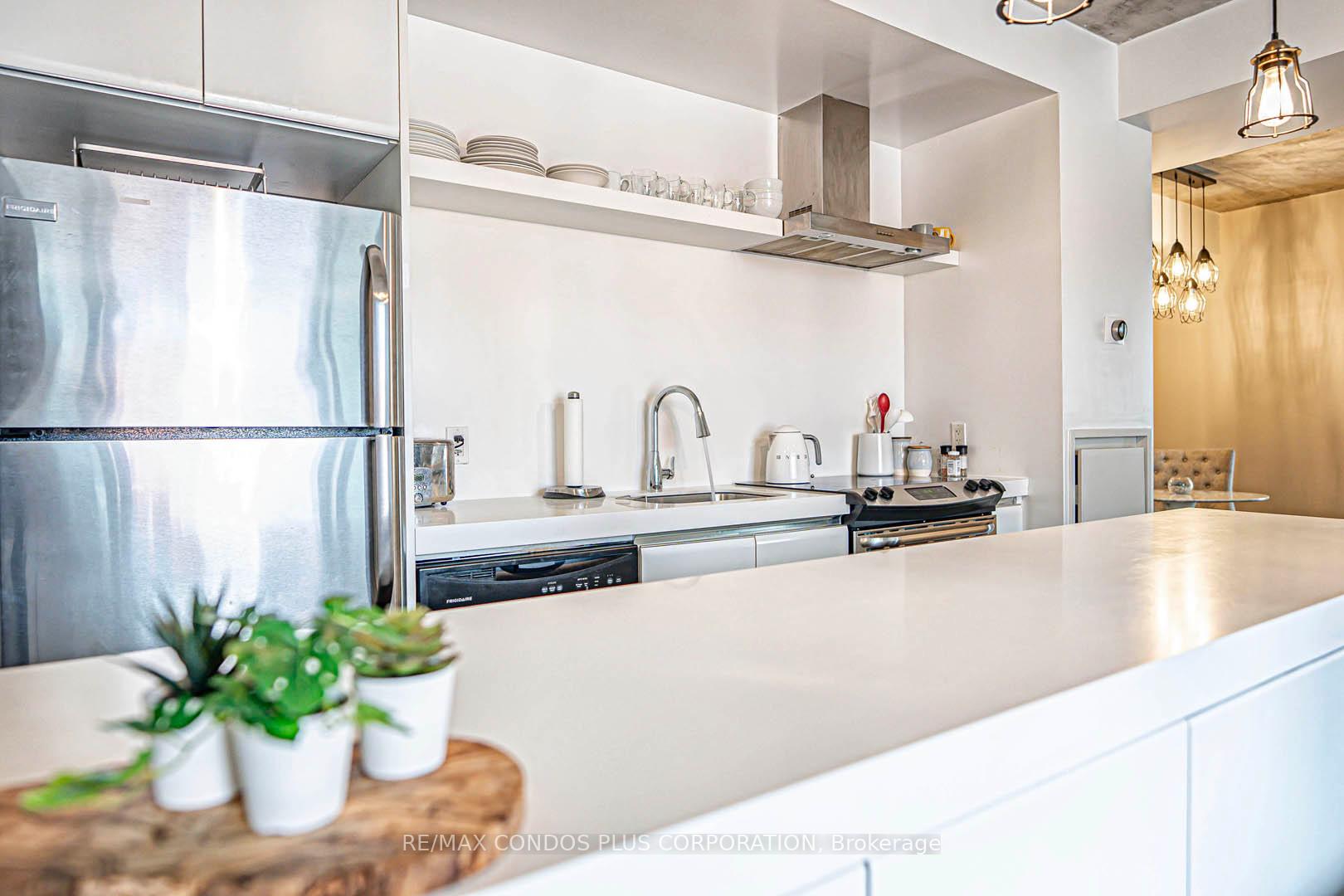 Photo 7 of Unit 424, 75 Portland Street, Toronto, Waterfront Communities — HOMEH