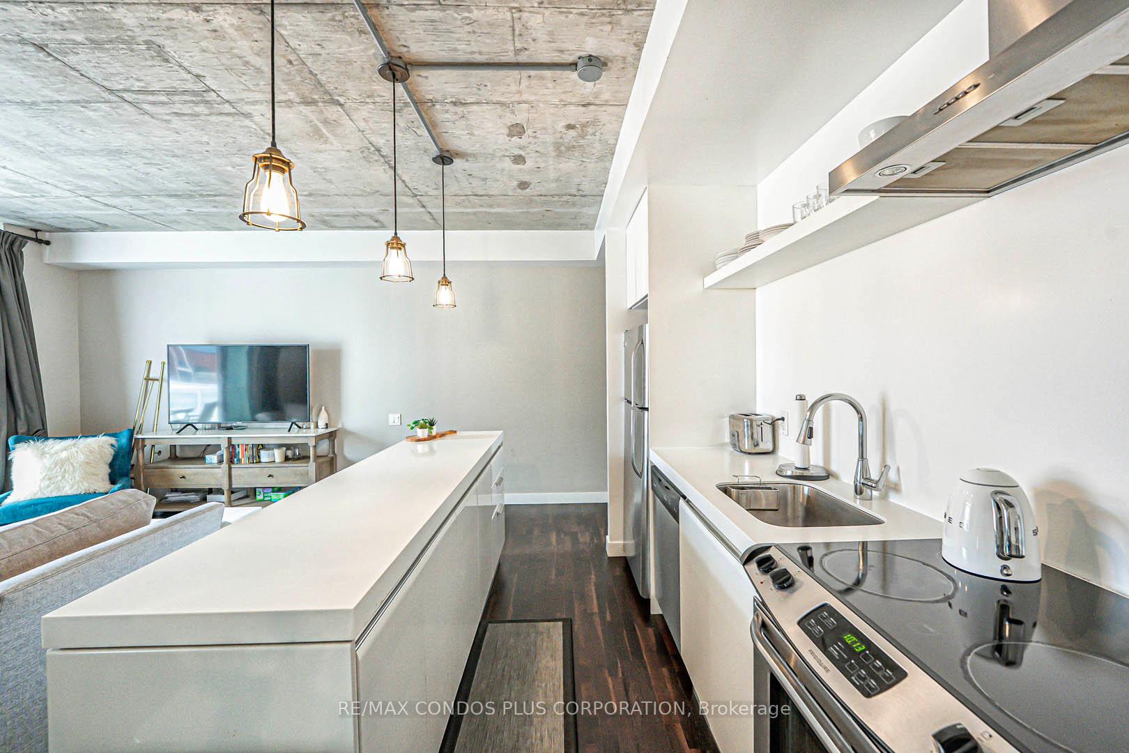 Photo 8 of Unit 424, 75 Portland Street, Toronto, Waterfront Communities — HOMEH