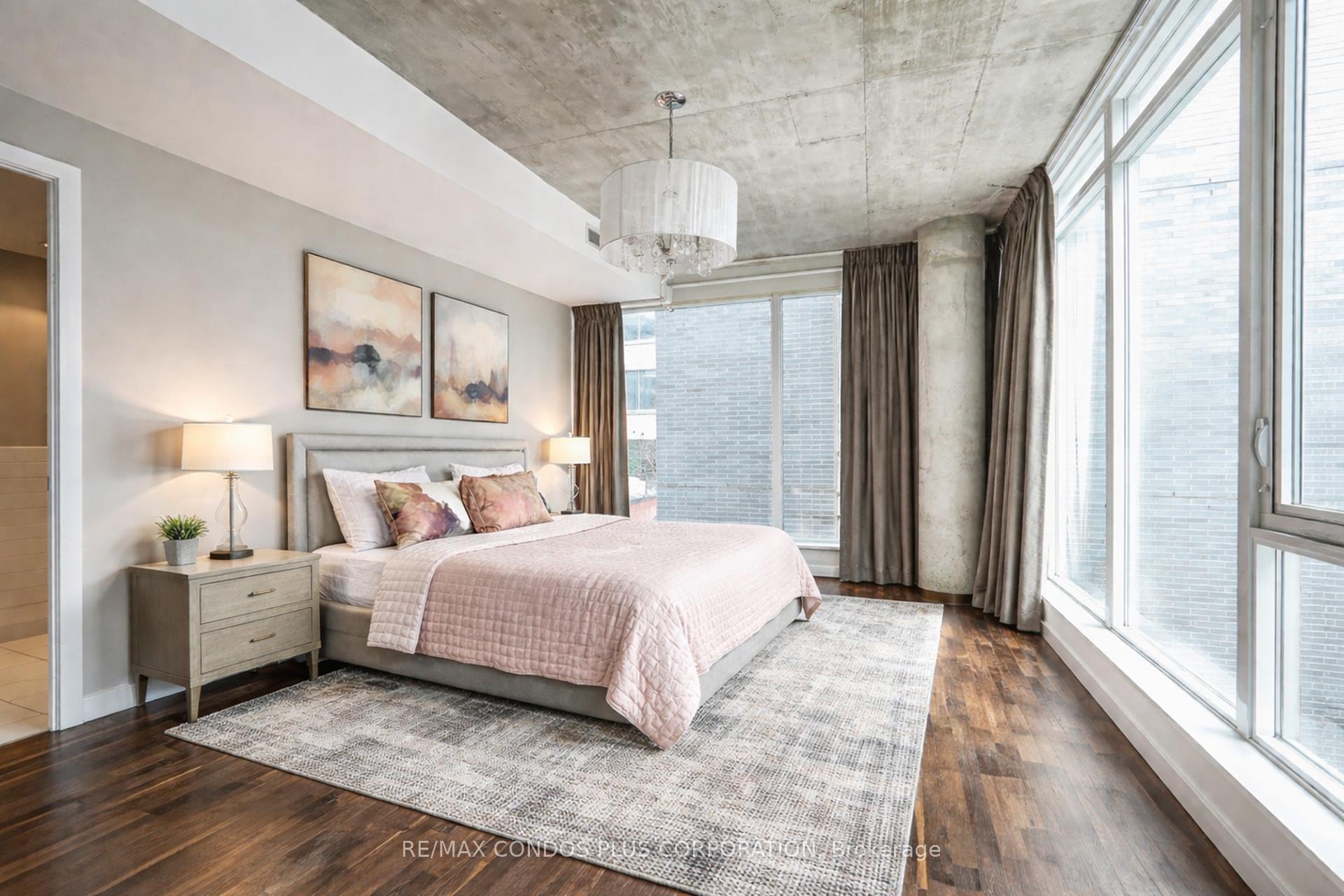 Photo 10 of Unit 424, 75 Portland Street, Toronto, Waterfront Communities — HOMEH