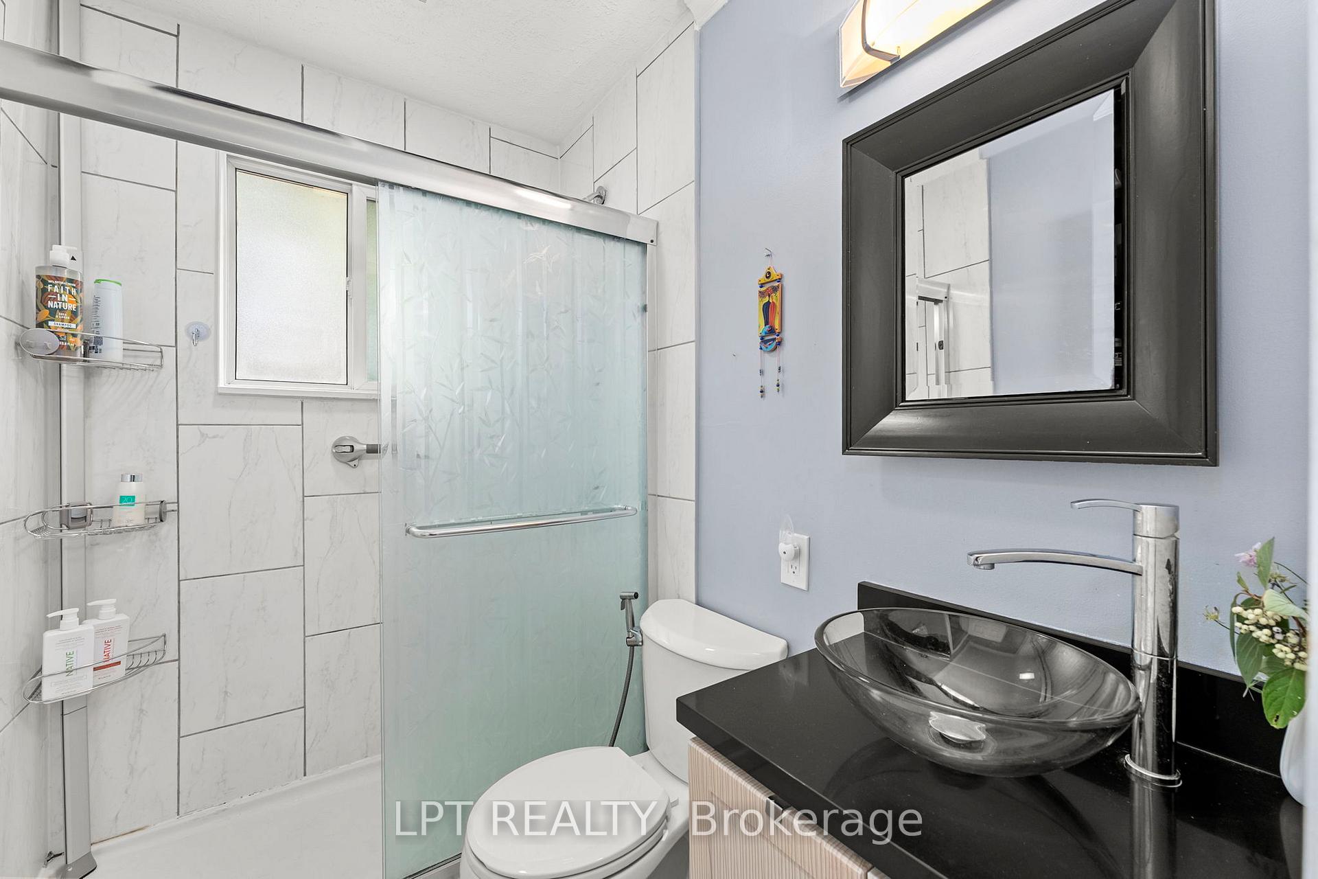 Photo 23 of 31 Patrick Drive, Aurora, Aurora Highlands — HOMEH