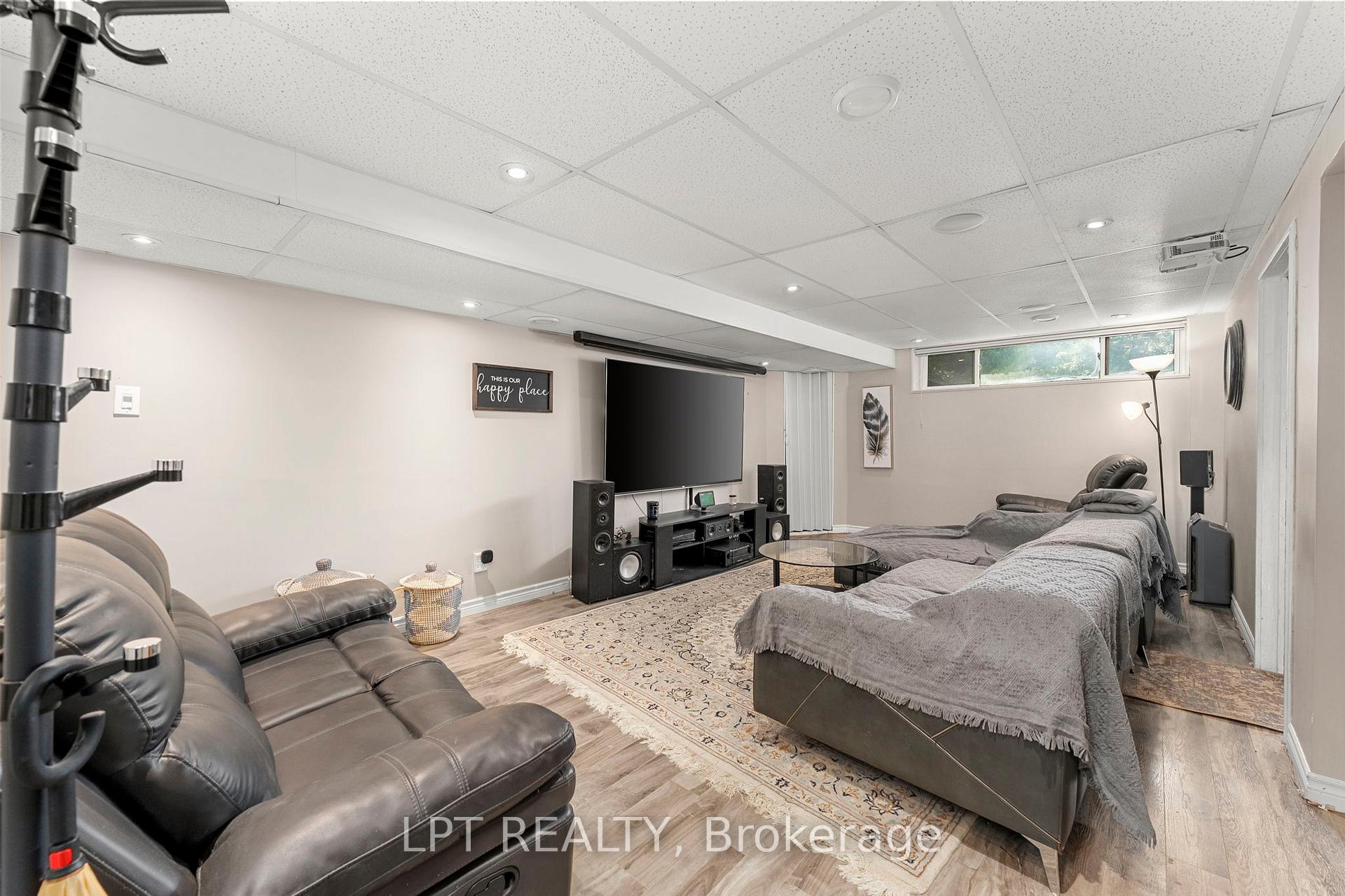 Photo 24 of 31 Patrick Drive, Aurora, Aurora Highlands — HOMEH