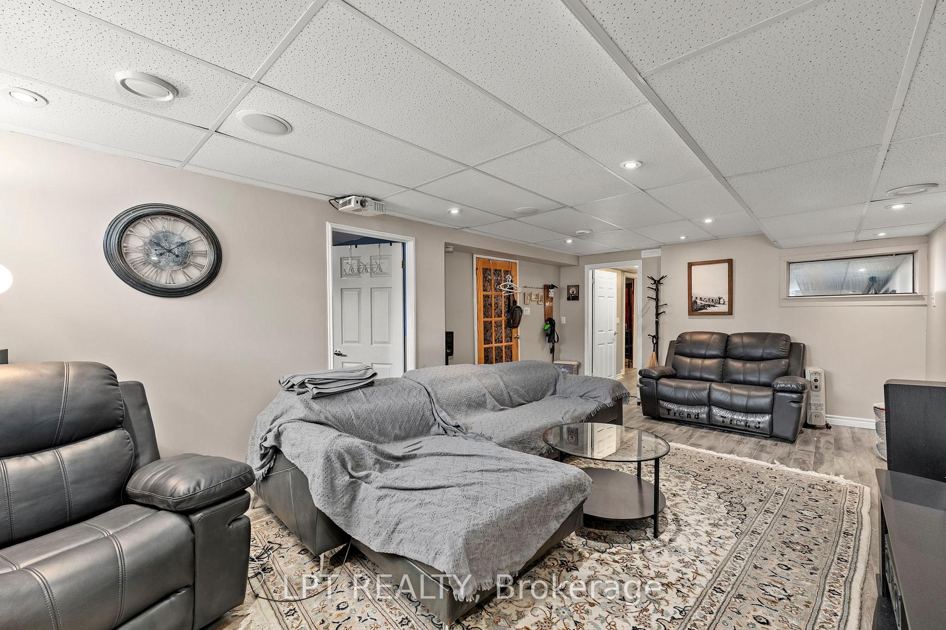 Photo 25 of 31 Patrick Drive, Aurora, Aurora Highlands — HOMEH