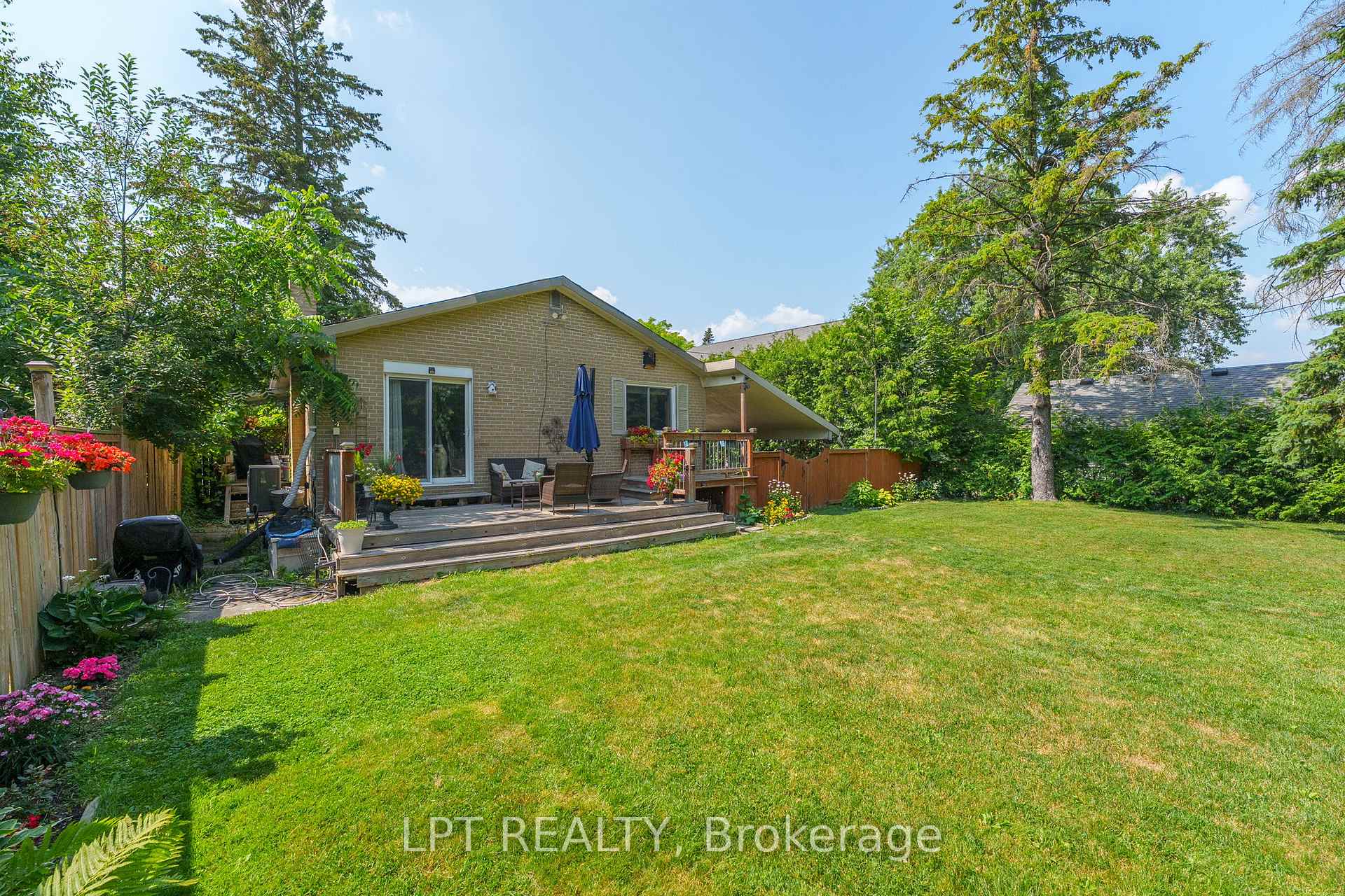 Photo 34 of 31 Patrick Drive, Aurora, Aurora Highlands — HOMEH