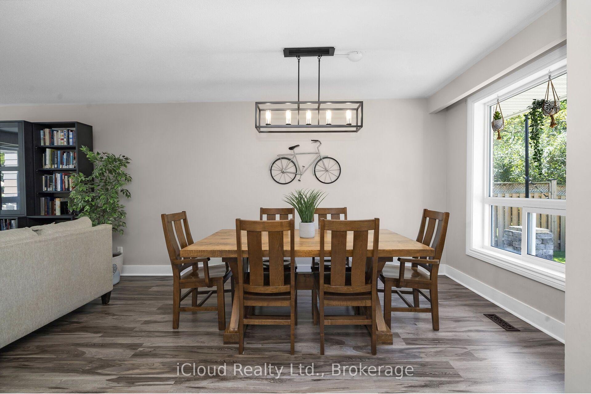 Photo 14 of 128 Elmore Drive, Halton Hills, Acton — HOMEH