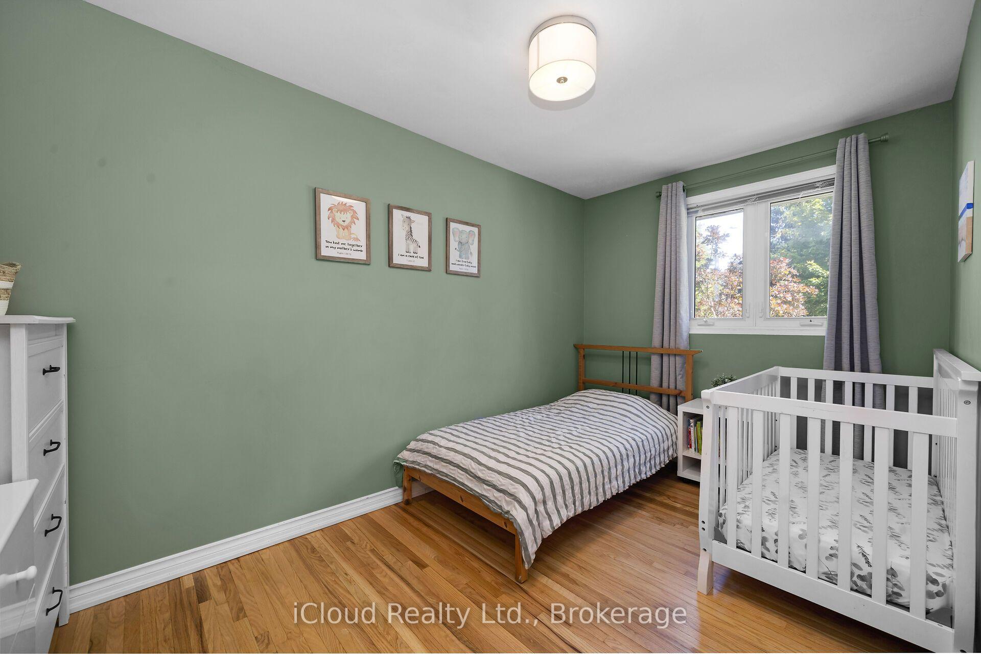 Photo 23 of 128 Elmore Drive, Halton Hills, Acton — HOMEH