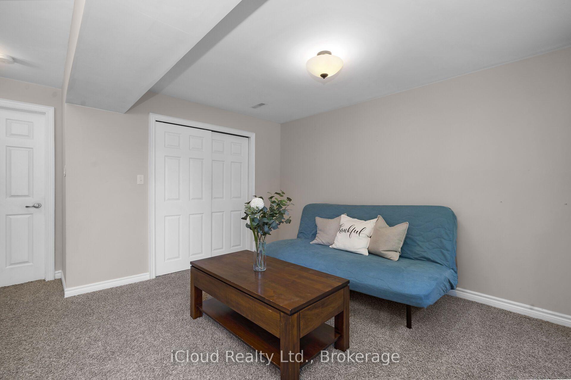 Photo 32 of 128 Elmore Drive, Halton Hills, Acton — HOMEH