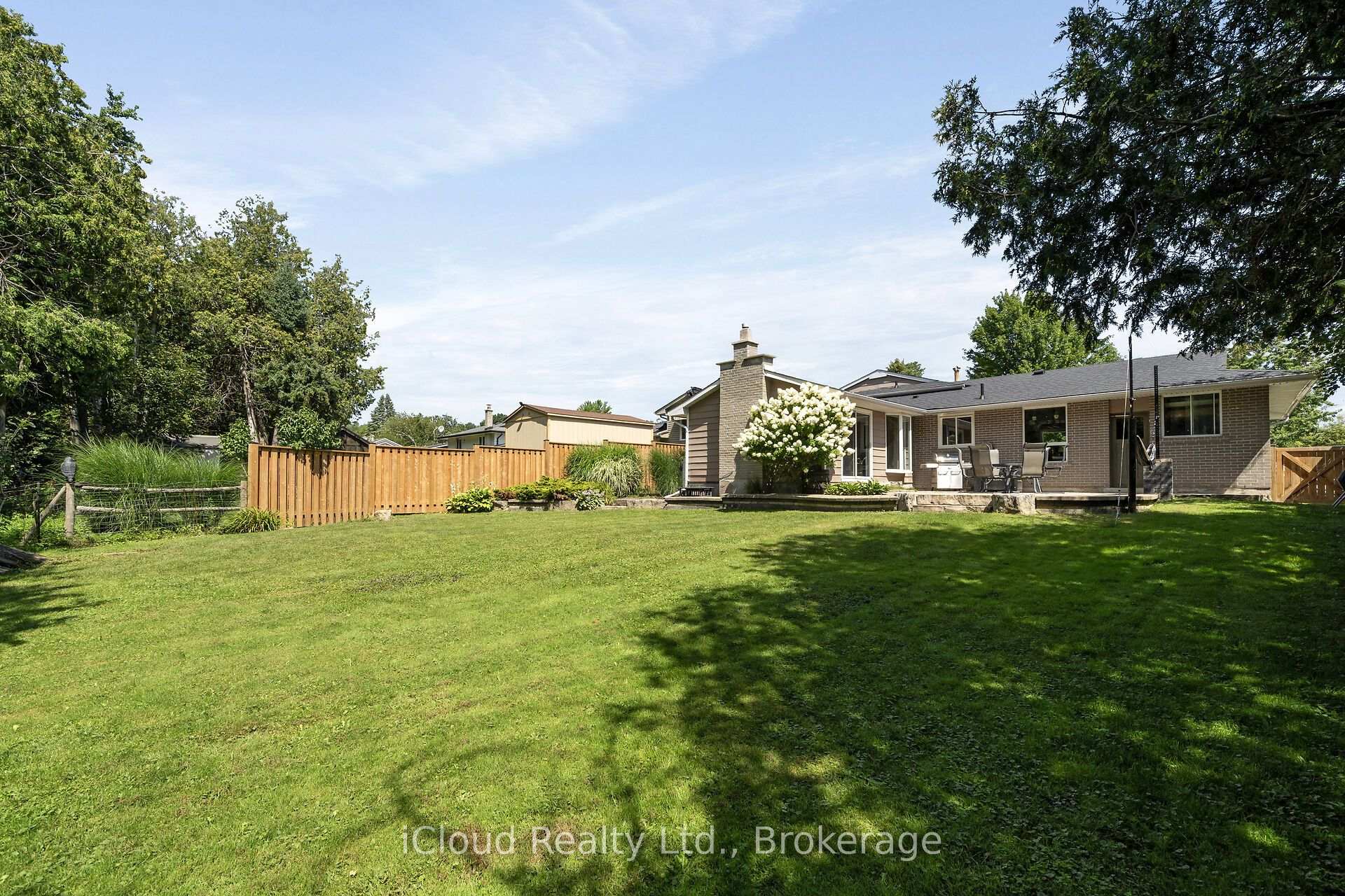 Photo 36 of 128 Elmore Drive, Halton Hills, Acton — HOMEH
