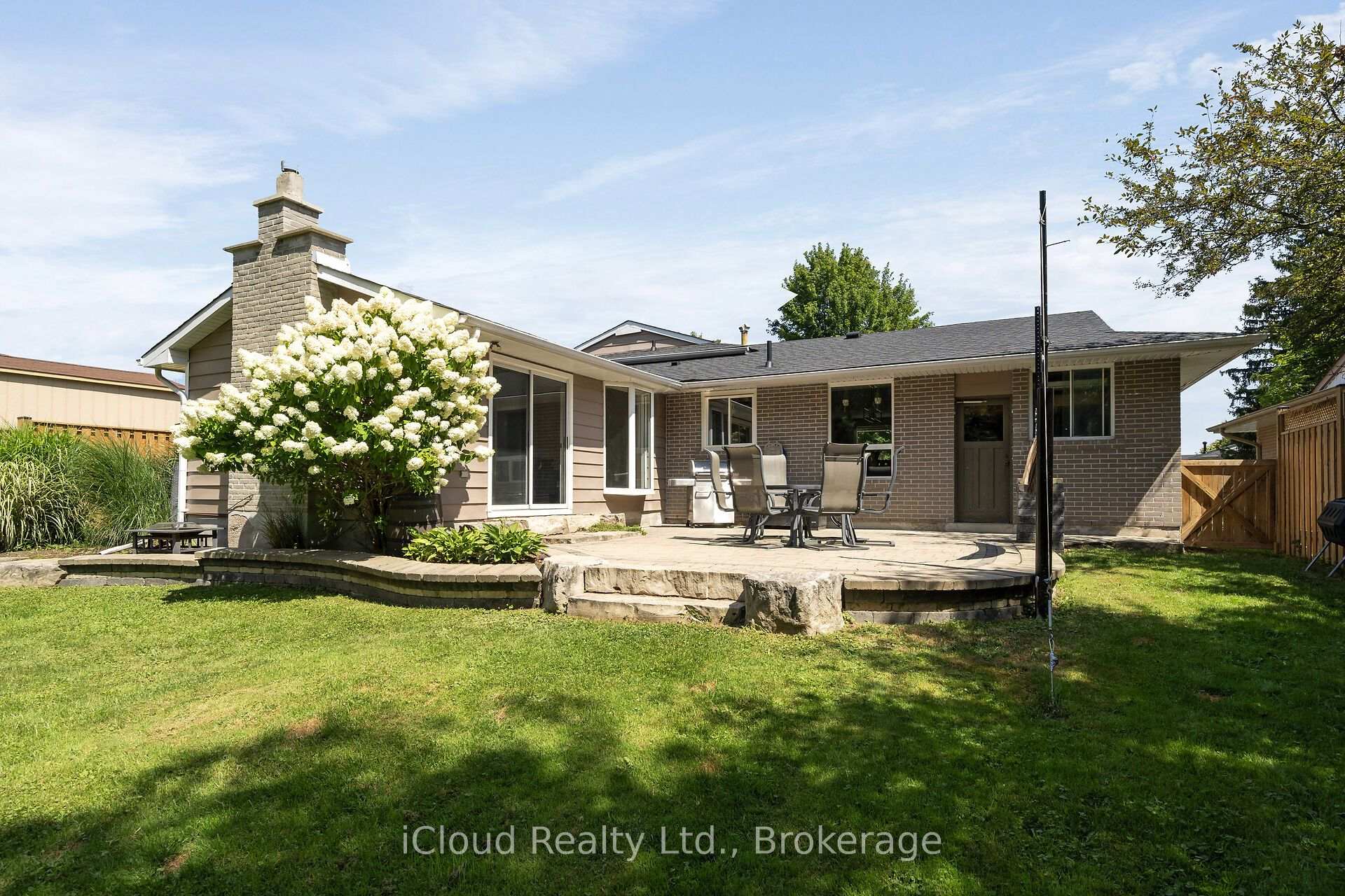 Photo 38 of 128 Elmore Drive, Halton Hills, Acton — HOMEH