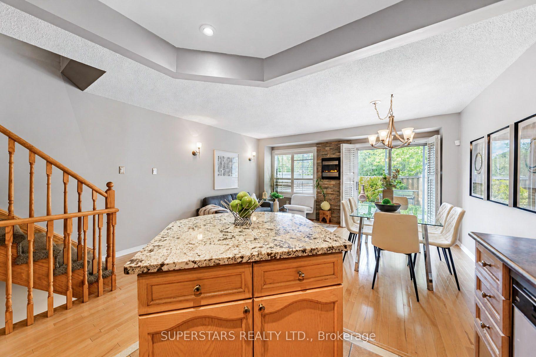 Photo 8 of 62 Tania Crescent, Vaughan, Maple — HOMEH