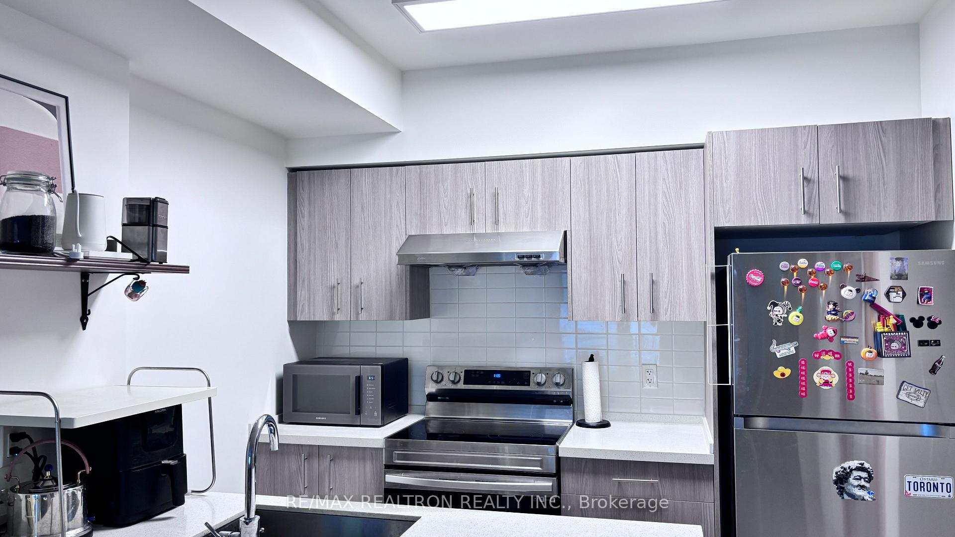 Photo 5 of Unit B102, 50 Morecambe Gate, Scarborough, L'Amoreaux — HOMEH