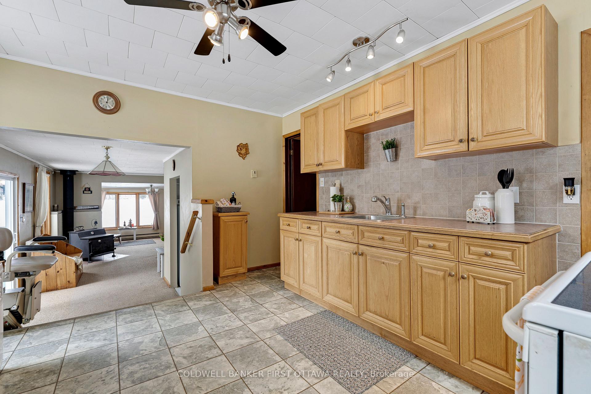 Photo 13 of 214 Parsons Way, Lanark Highlands, Lanark Highlands (Dalhousie) Twp — HOMEH