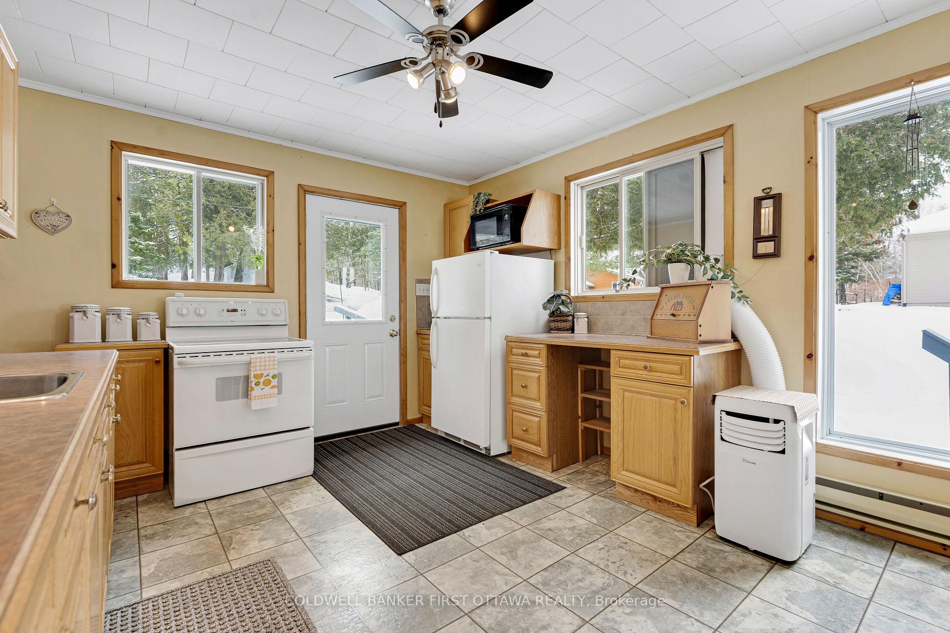 Photo 15 of 214 Parsons Way, Lanark Highlands, Lanark Highlands (Dalhousie) Twp — HOMEH