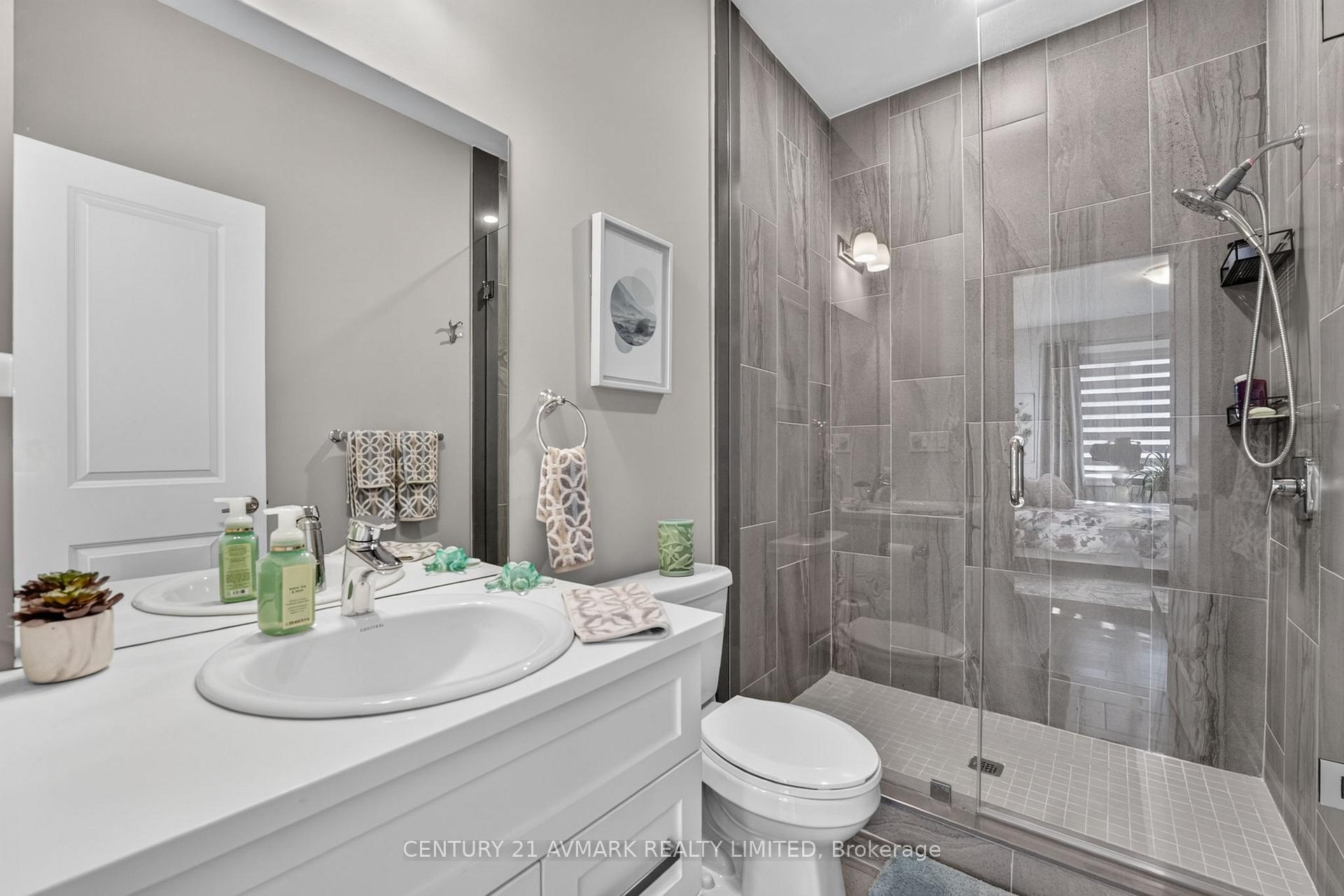 Photo 32 of 22 Borden Trail, Welland, Prince Charles — HOMEH