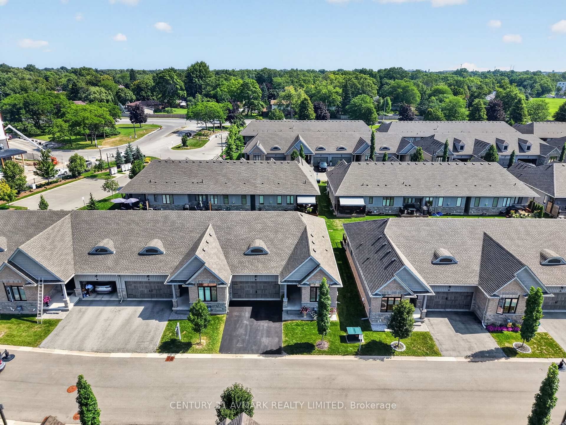 Photo 57 of 22 Borden Trail, Welland, Prince Charles — HOMEH