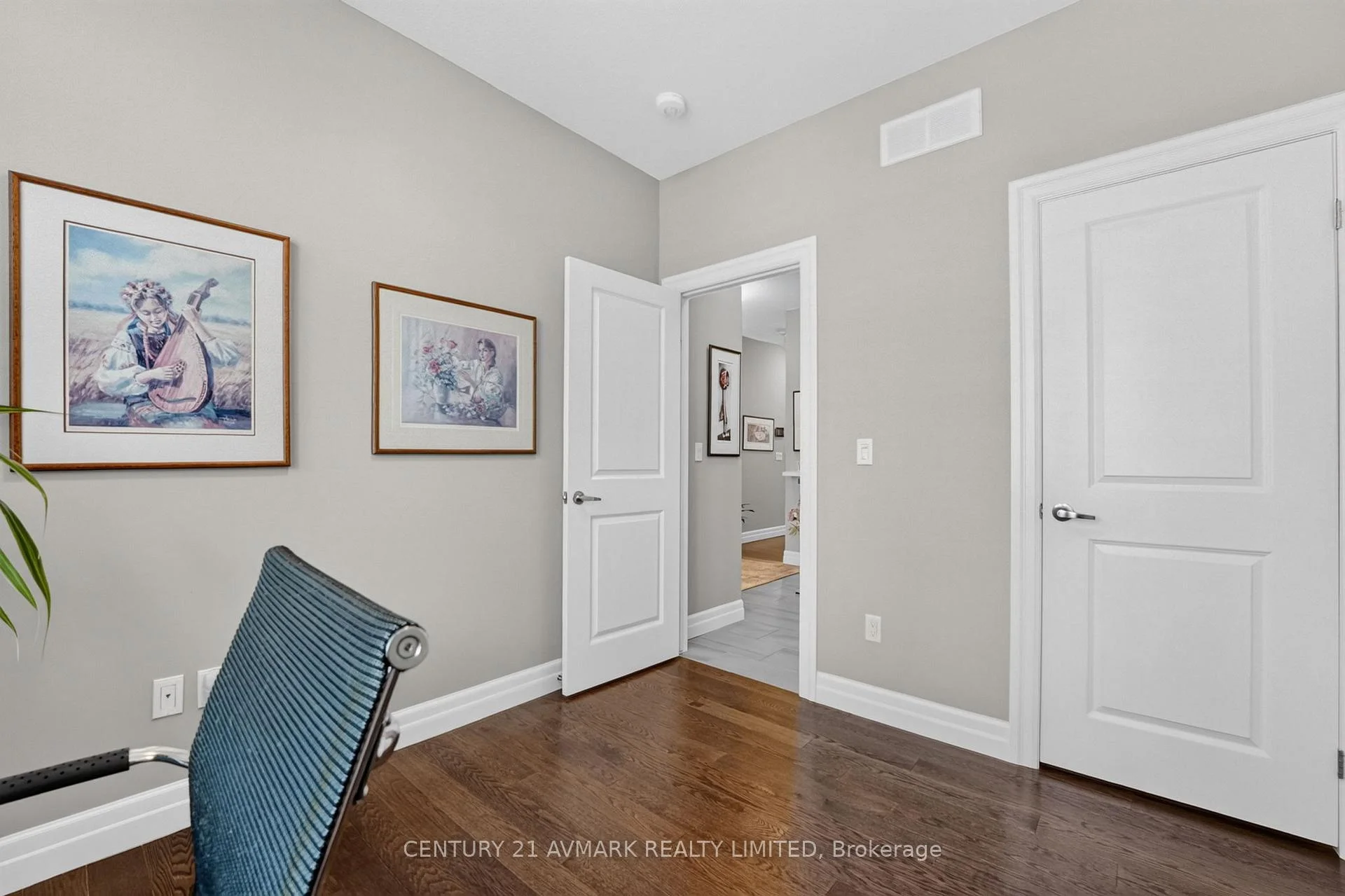 Photo 11 of 22 Borden Trail, Welland, Prince Charles — HOMEH