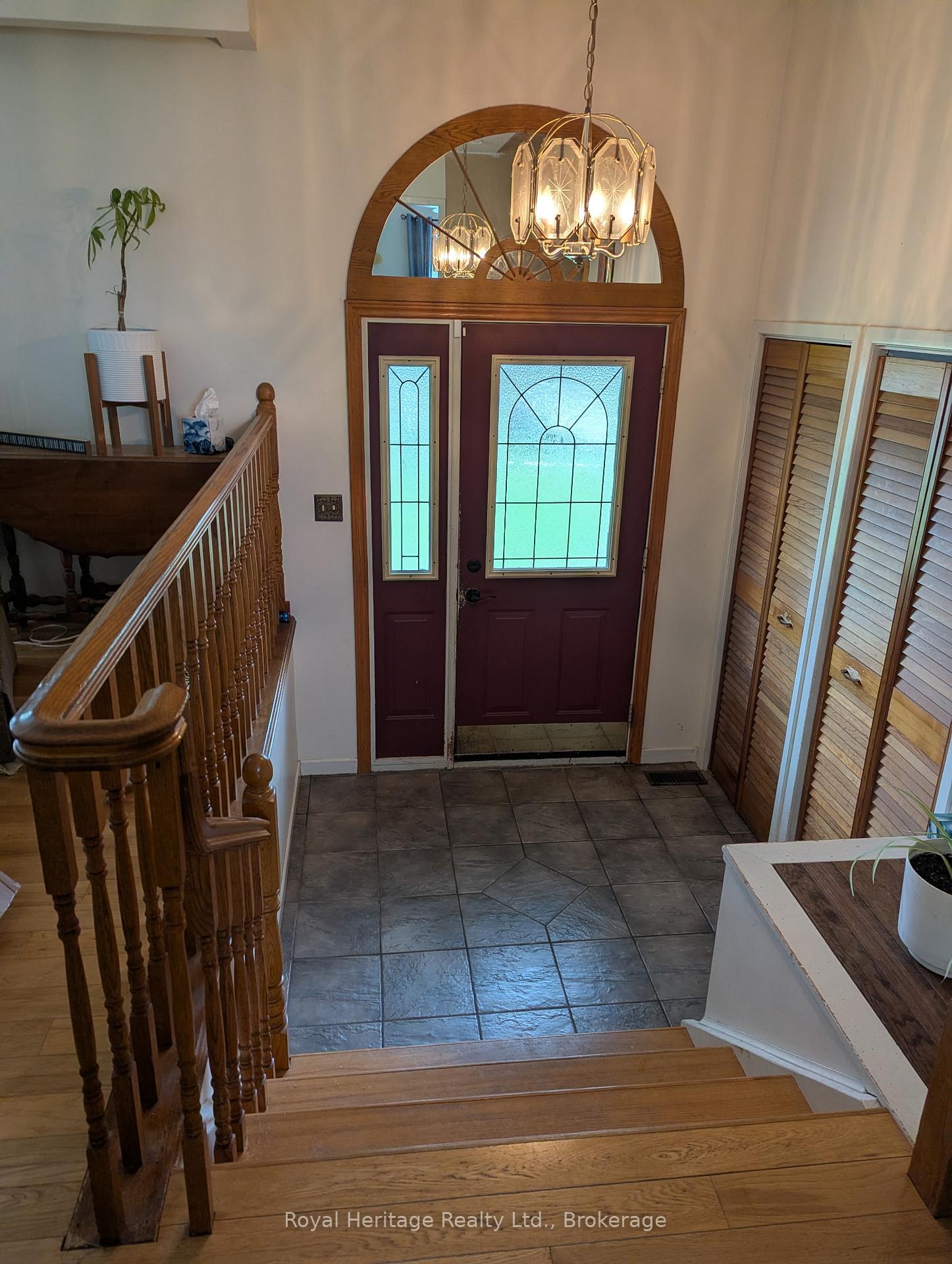 Photo 2 of 36 Riverview Road, Kawartha Lakes, Lindsay — HOMEH