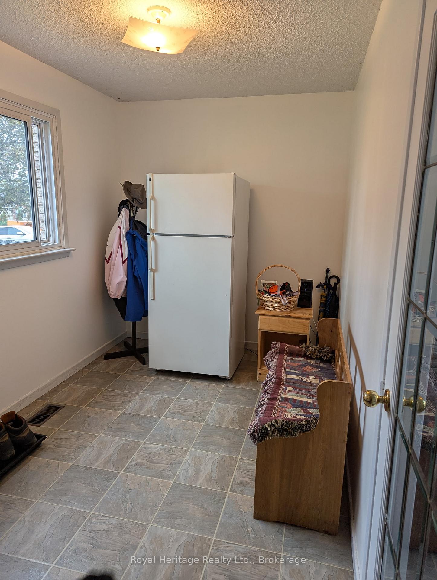 Photo 6 of 36 Riverview Road, Kawartha Lakes, Lindsay — HOMEH