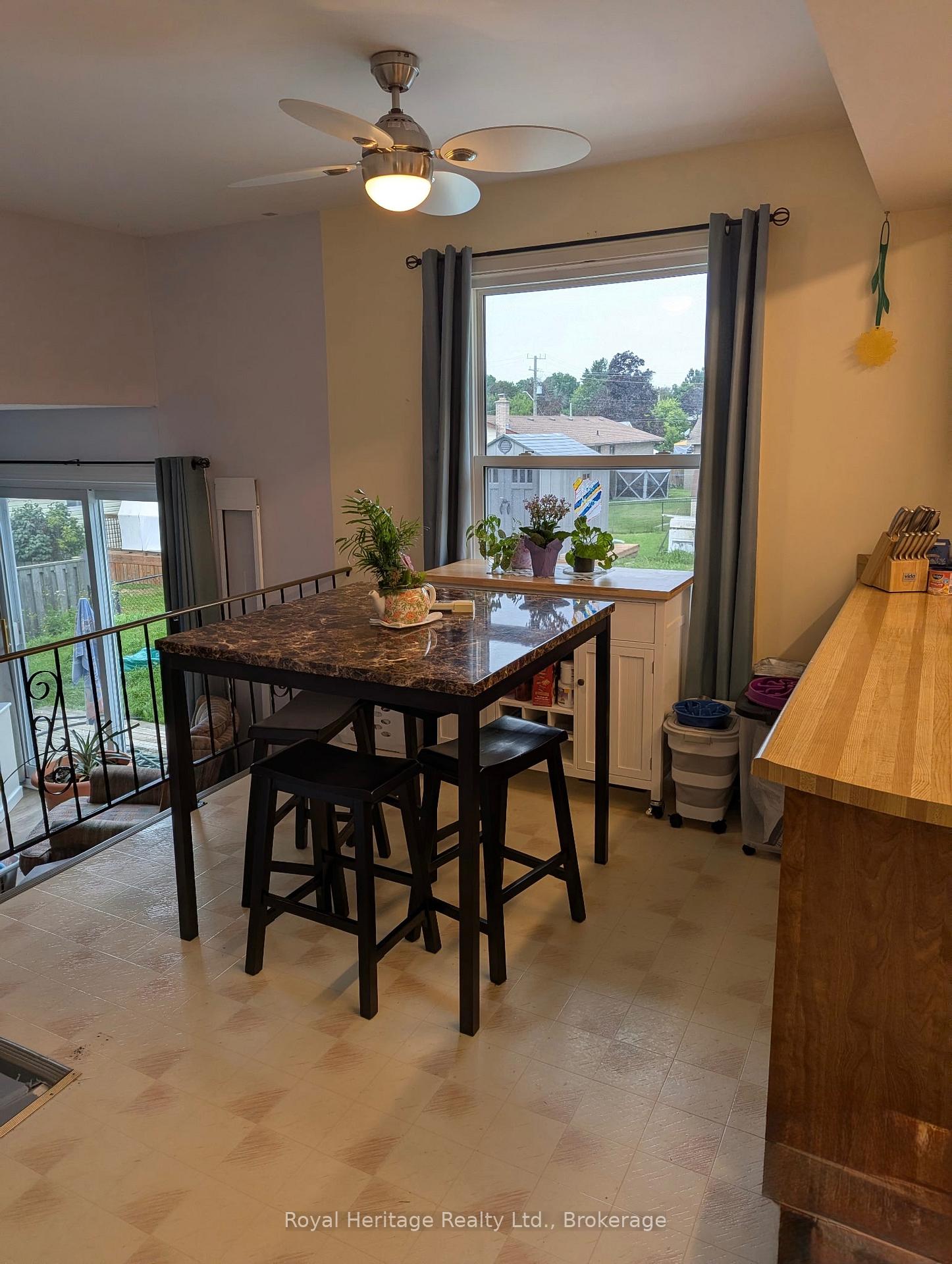 Photo 11 of 36 Riverview Road, Kawartha Lakes, Lindsay — HOMEH