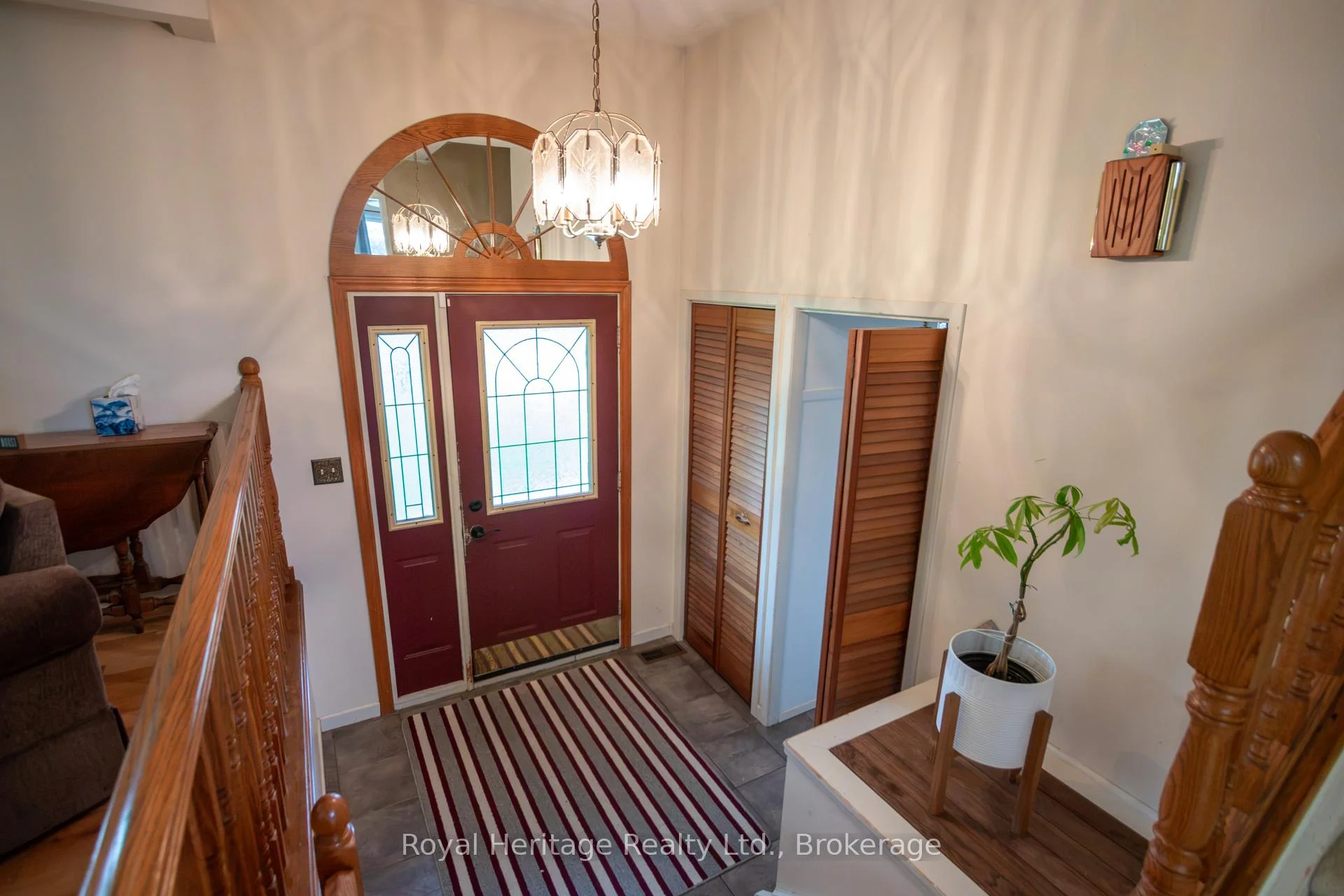 Photo 10 of 36 Riverview Road, Kawartha Lakes, Lindsay — HOMEH
