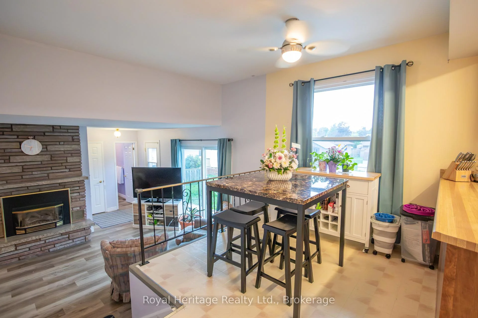 Photo 31 of 36 Riverview Road, Kawartha Lakes, Lindsay — HOMEH