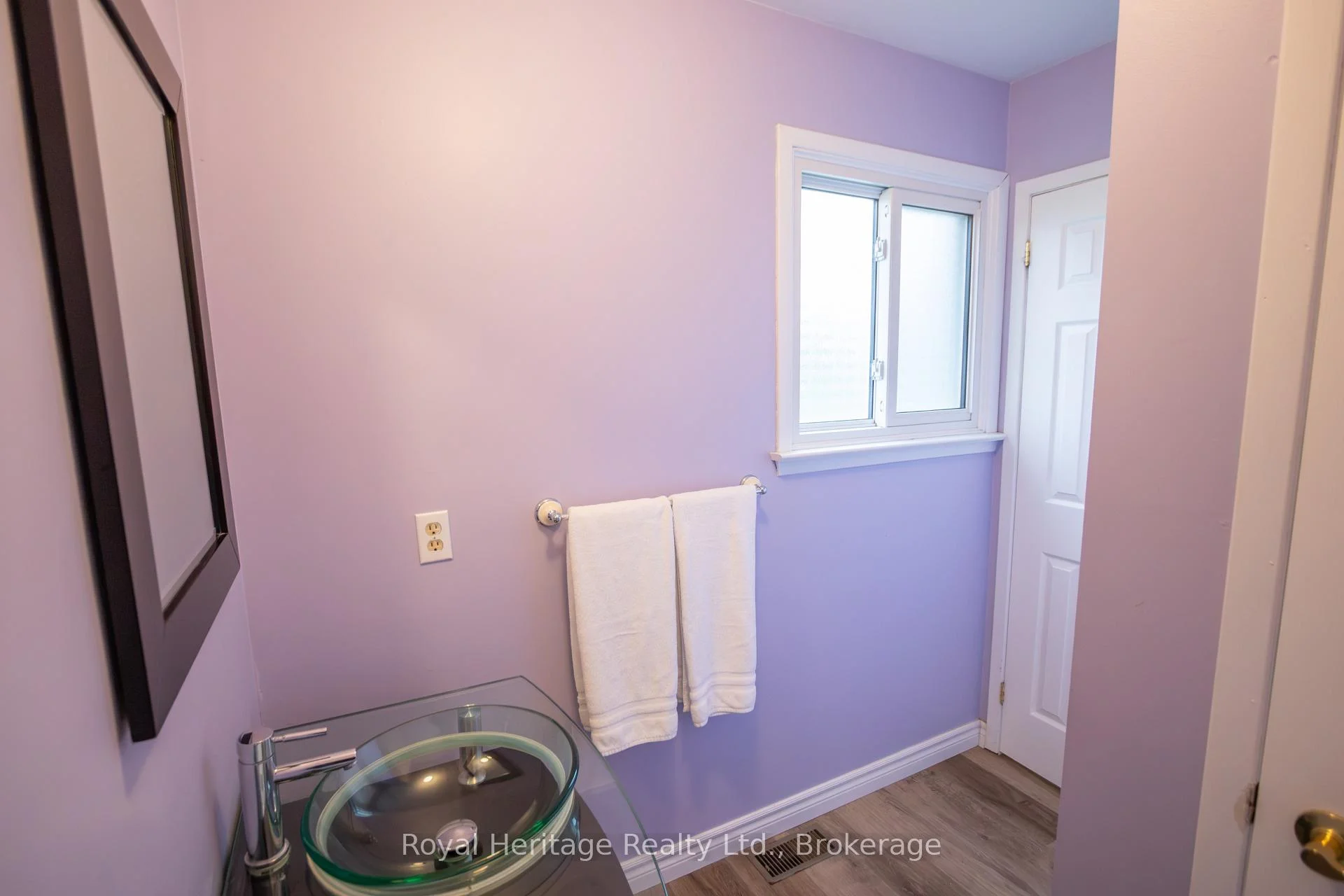 Photo 35 of 36 Riverview Road, Kawartha Lakes, Lindsay — HOMEH