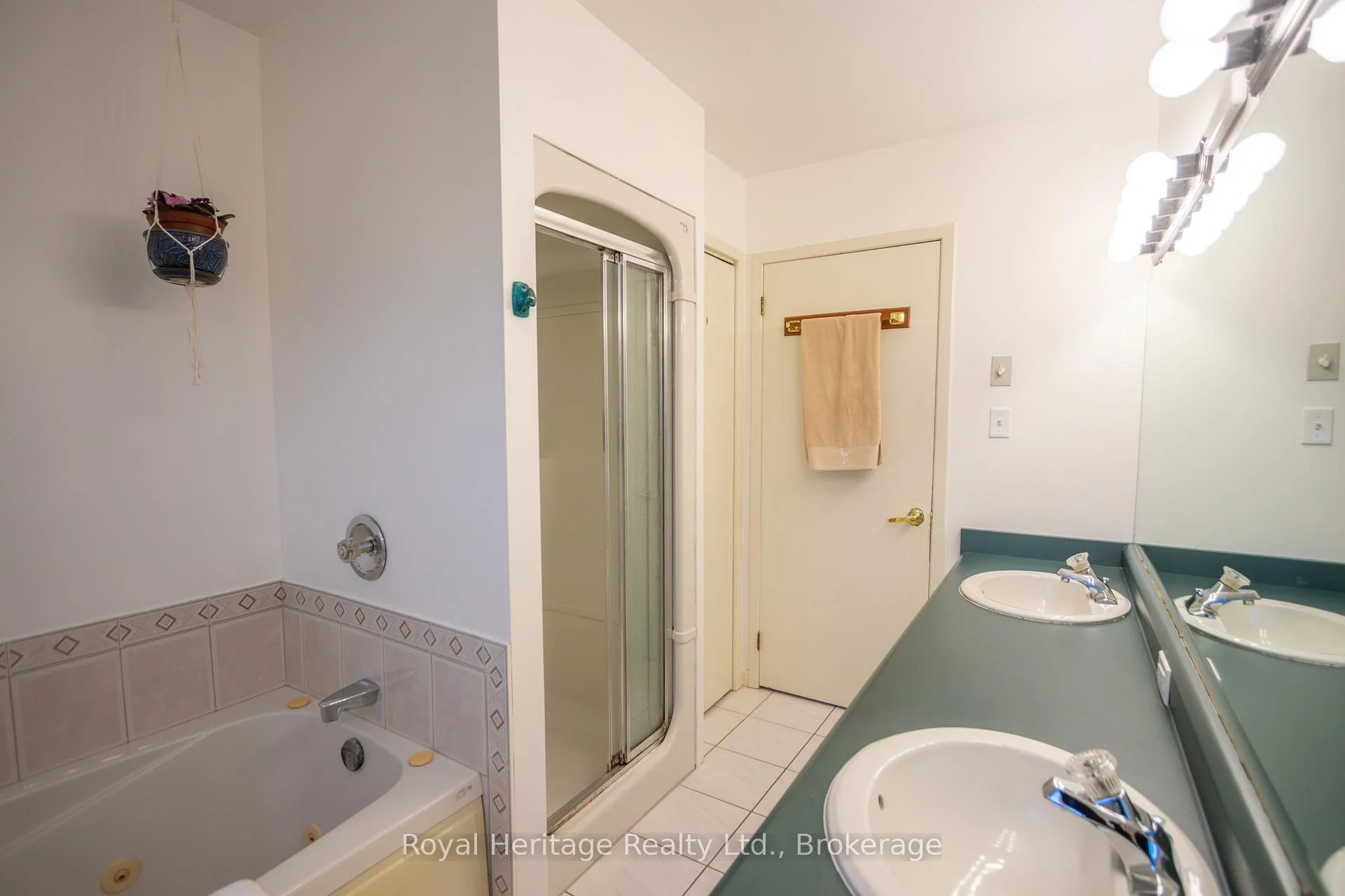 Photo 45 of 36 Riverview Road, Kawartha Lakes, Lindsay — HOMEH
