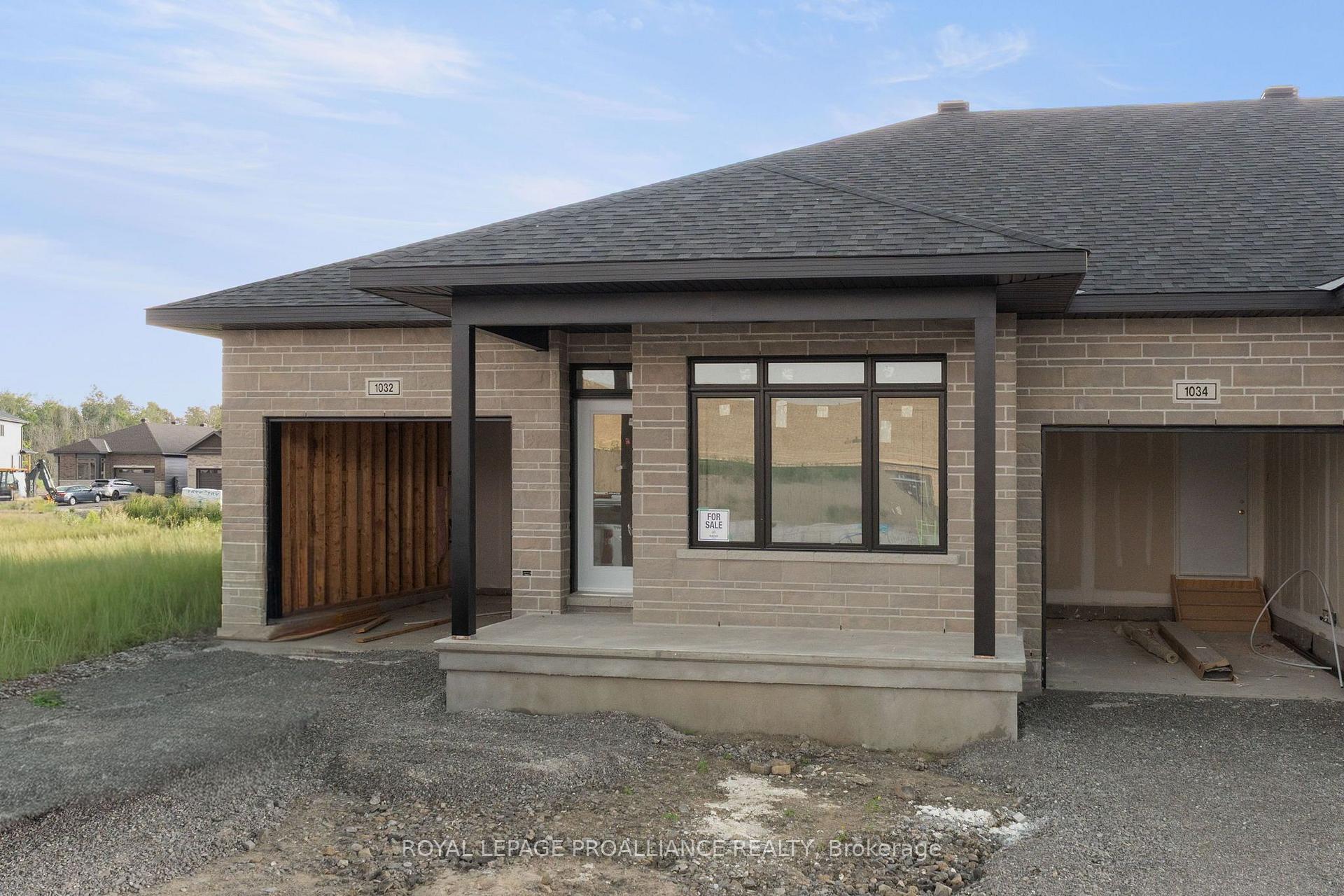 Photo 3 of 1032 Turner Drive, Brockville, Brockville — HOMEH