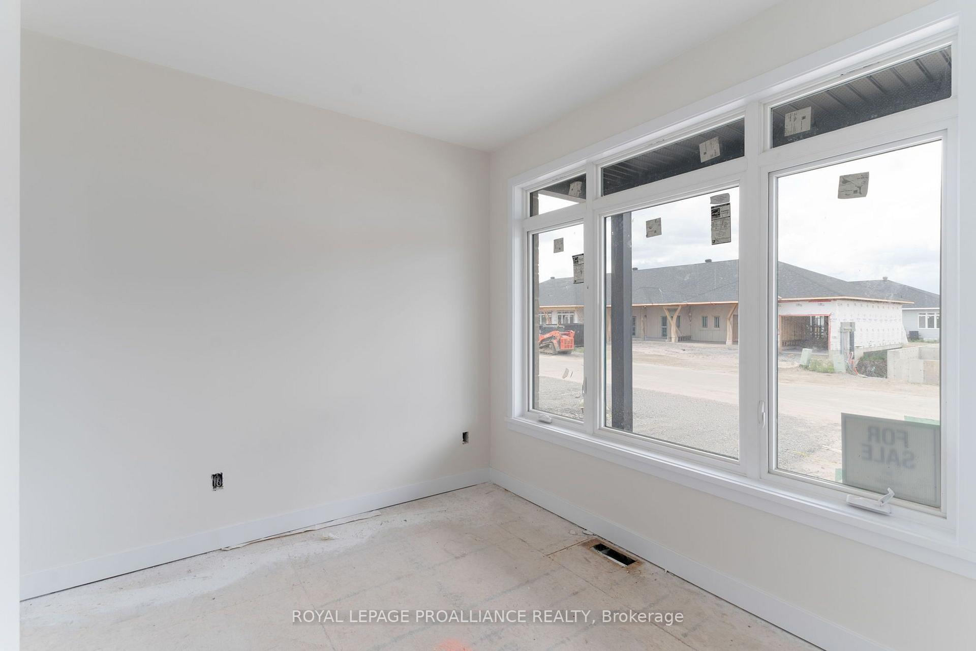 Photo 7 of 1032 Turner Drive, Brockville, Brockville — HOMEH