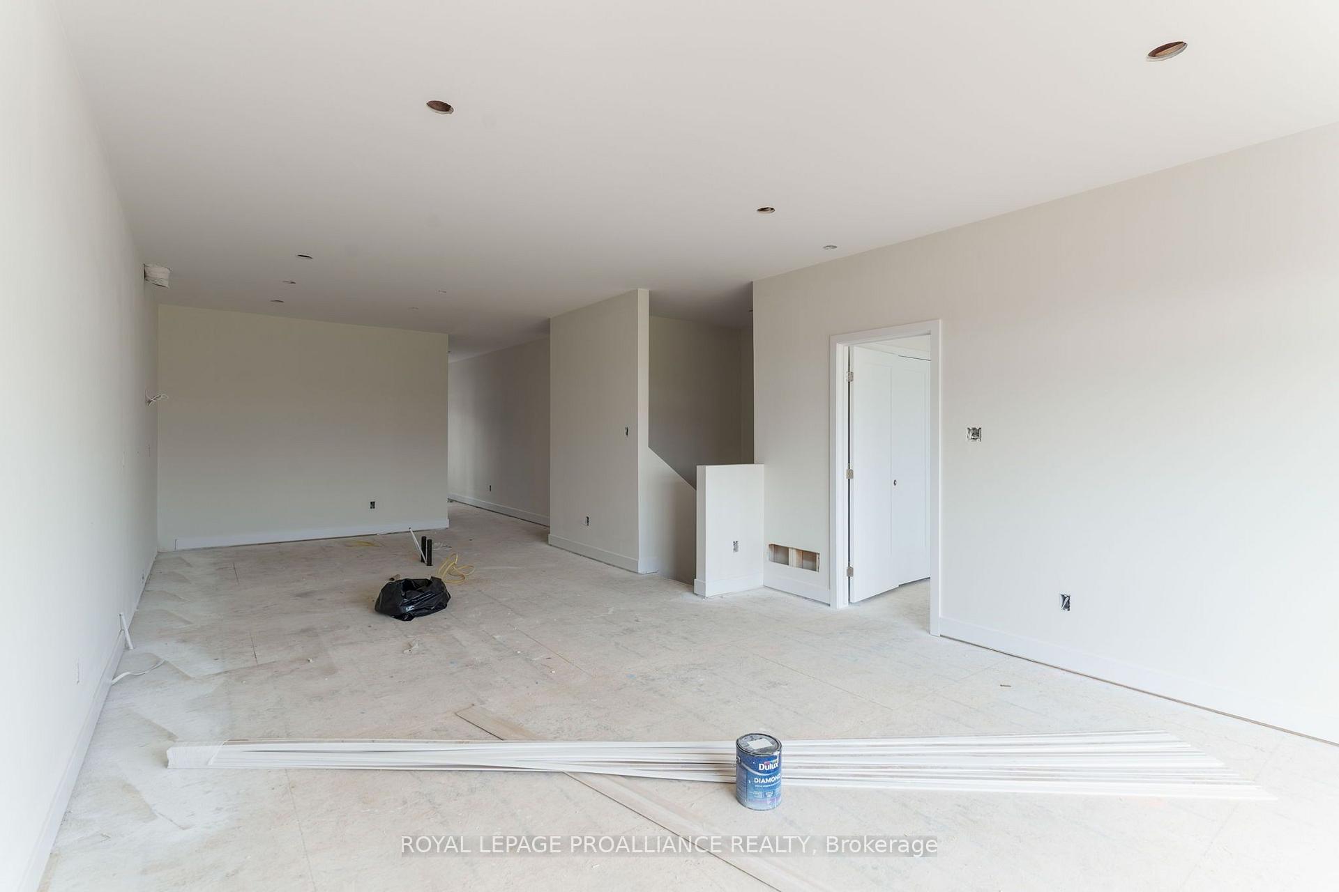 Photo 14 of 1032 Turner Drive, Brockville, Brockville — HOMEH