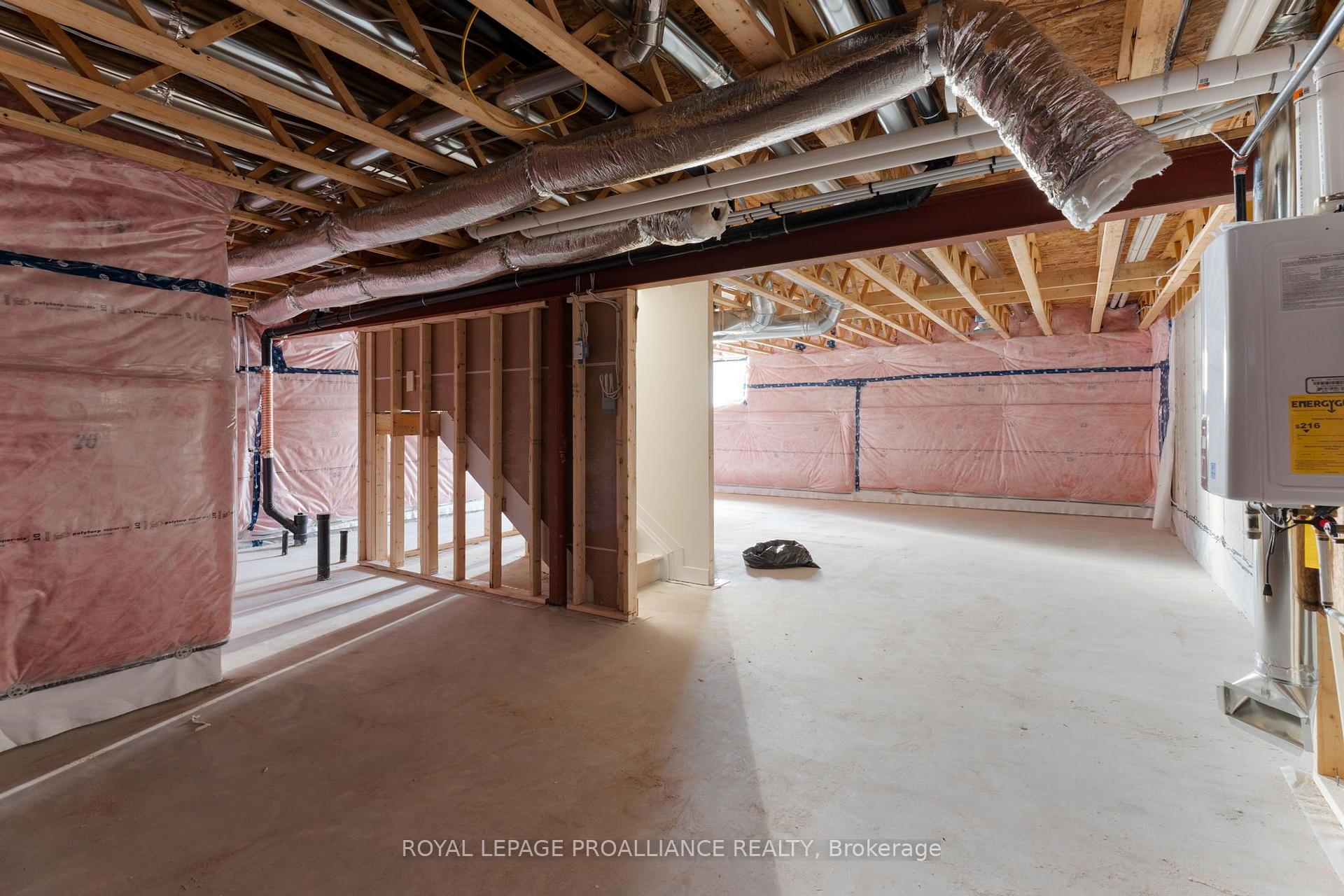 Photo 20 of 1032 Turner Drive, Brockville, Brockville — HOMEH