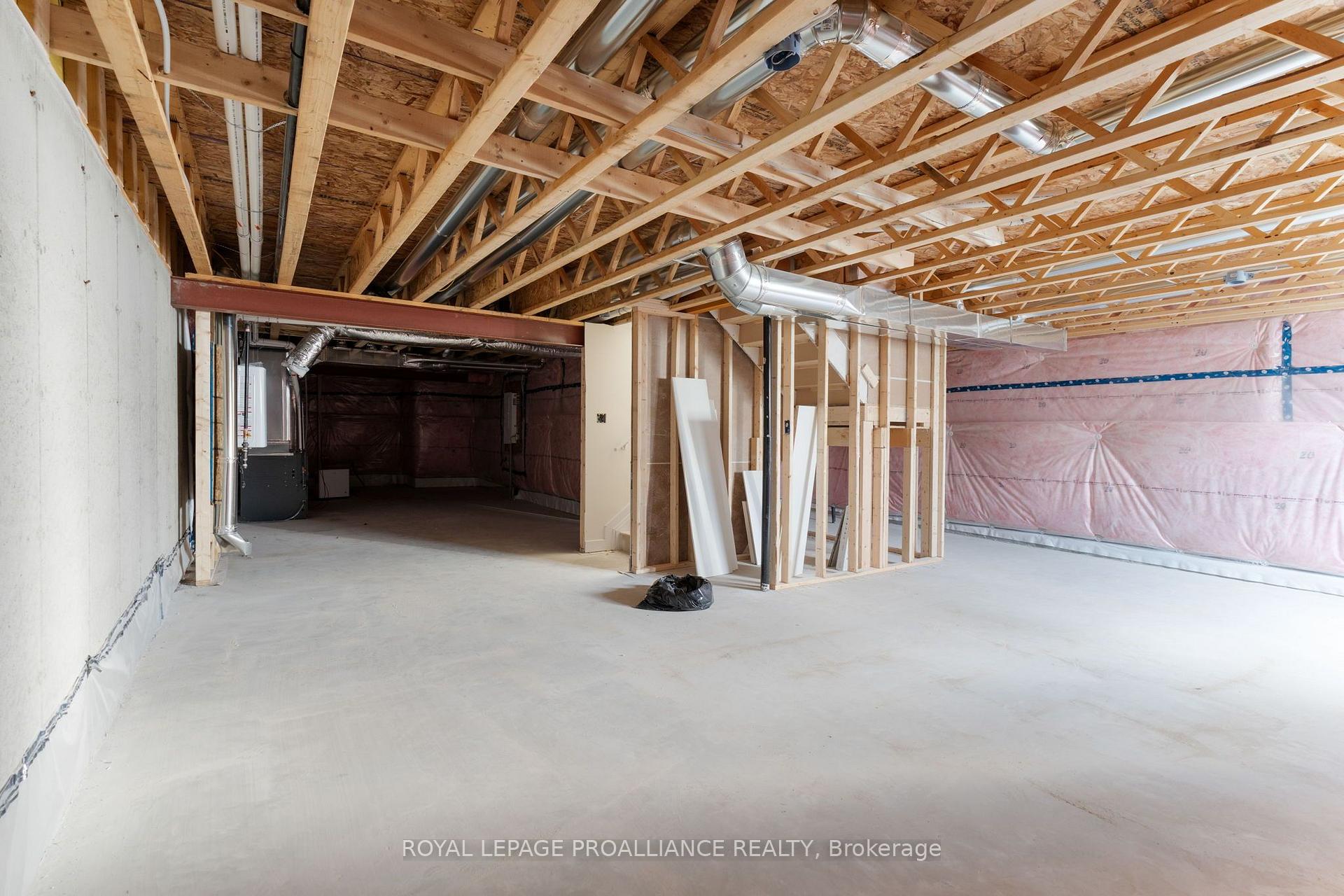 Photo 21 of 1032 Turner Drive, Brockville, Brockville — HOMEH