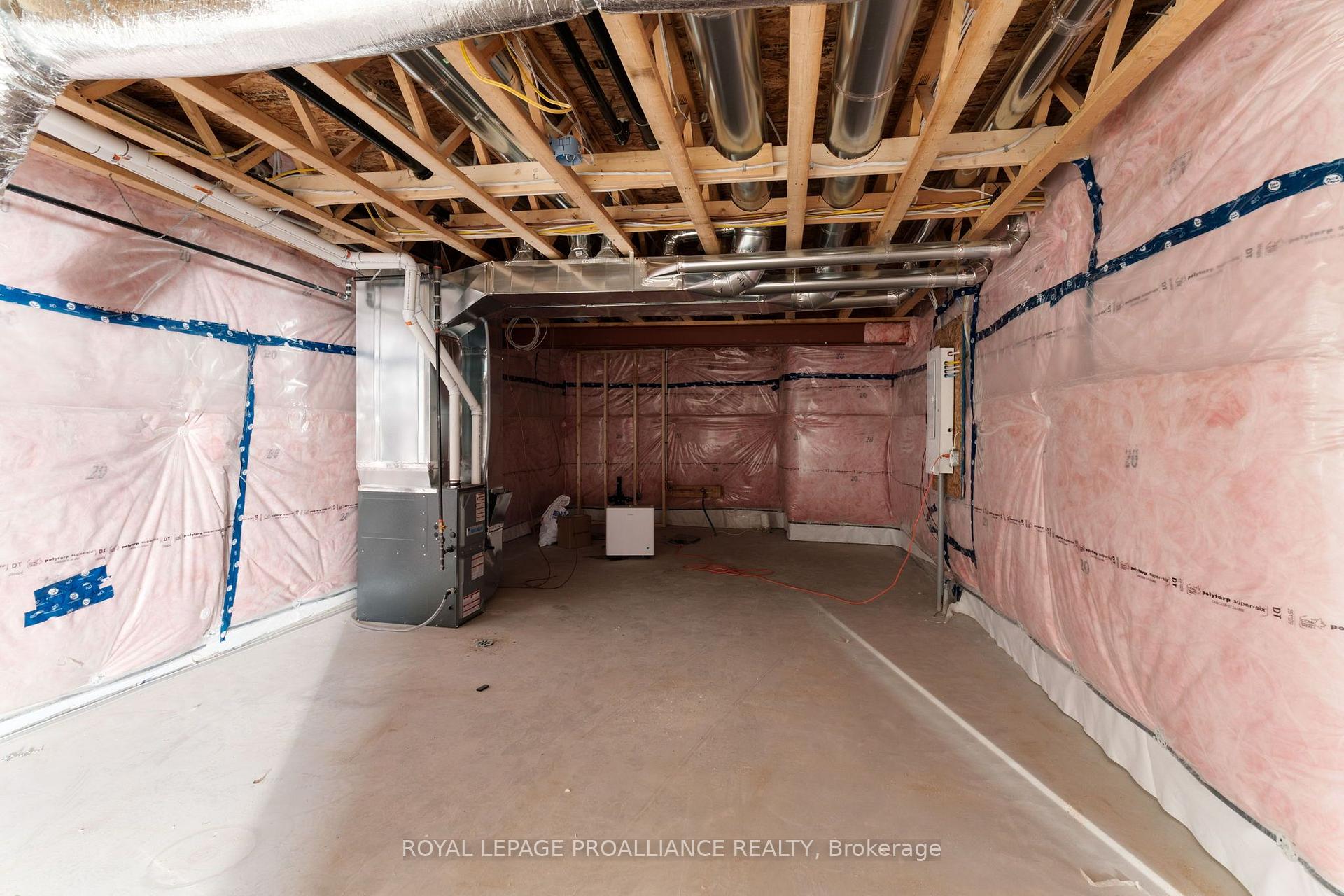 Photo 22 of 1032 Turner Drive, Brockville, Brockville — HOMEH