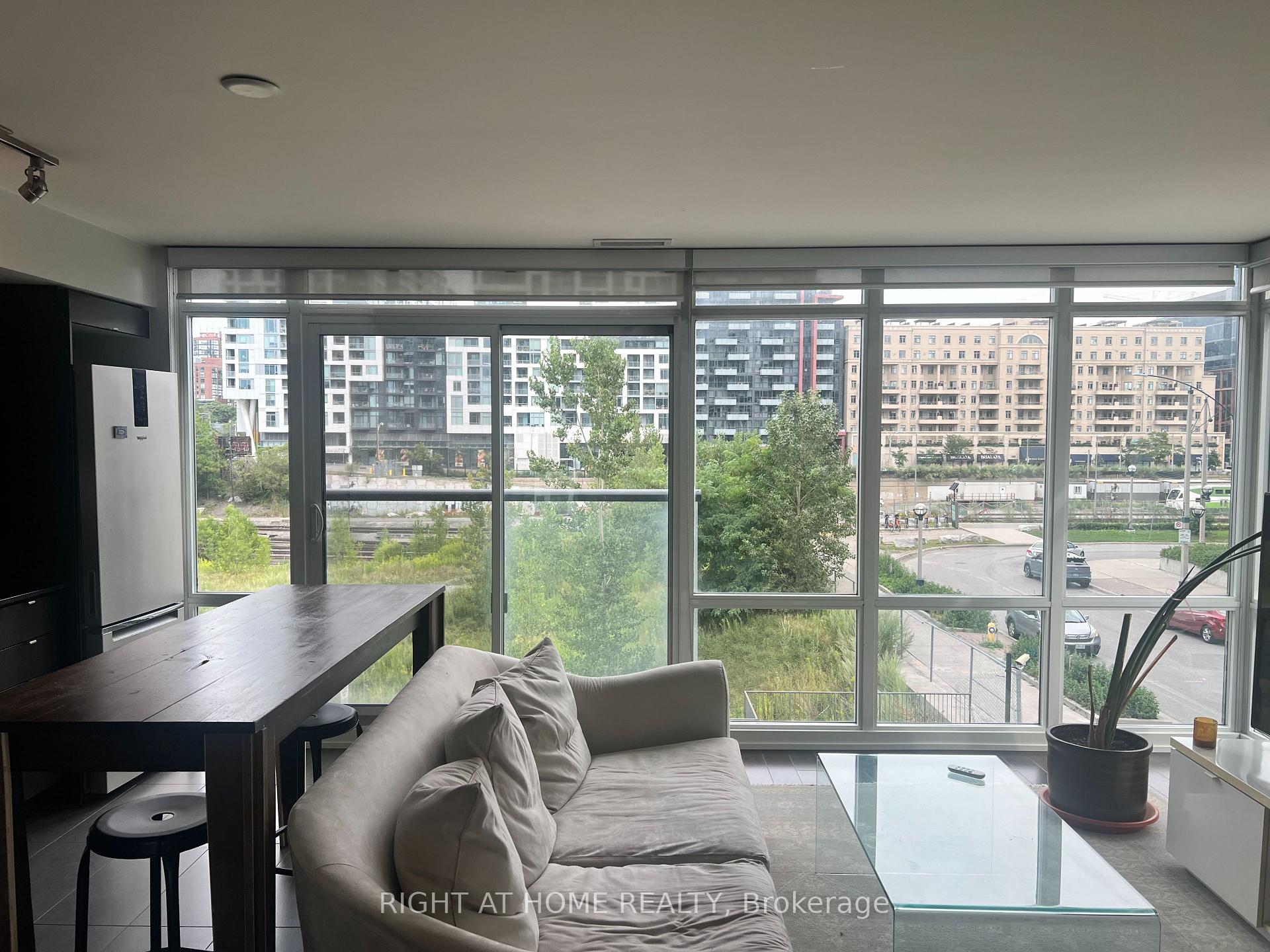 Photo 10 of Unit 204, 170 Fort York Boulevard, Toronto, Waterfront Communities — HOMEH