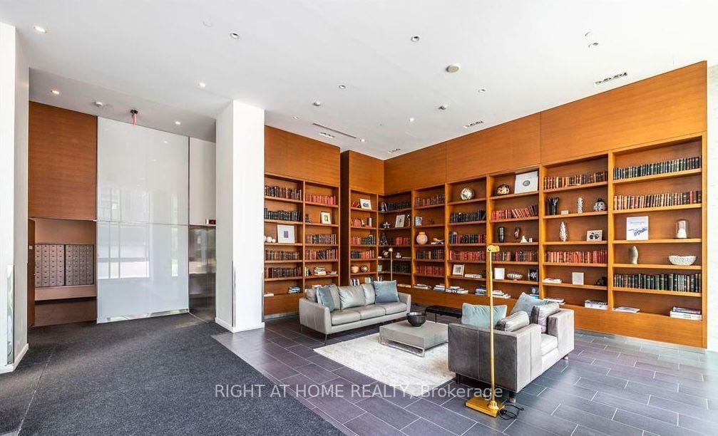 Photo 15 of Unit 204, 170 Fort York Boulevard, Toronto, Waterfront Communities — HOMEH