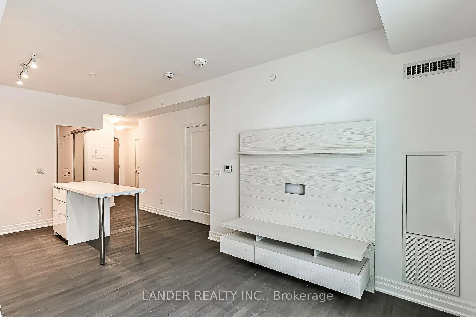 Photo 10 of Unit 502B, 8 Rouge Valley Drive W, Markham, Unionville — HOMEH