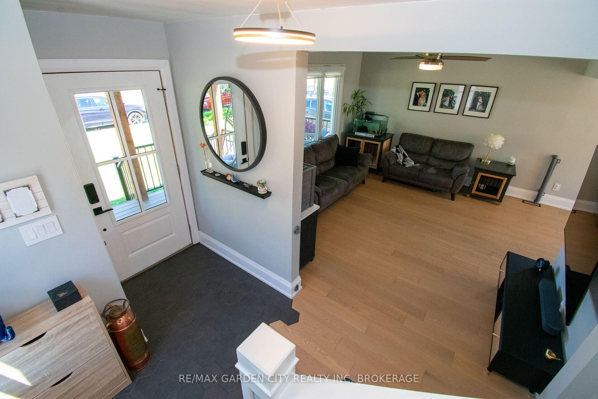 Photo 7 of 256 Scholfield Avenue S, Welland, Lincoln/Crowland — HOMEH