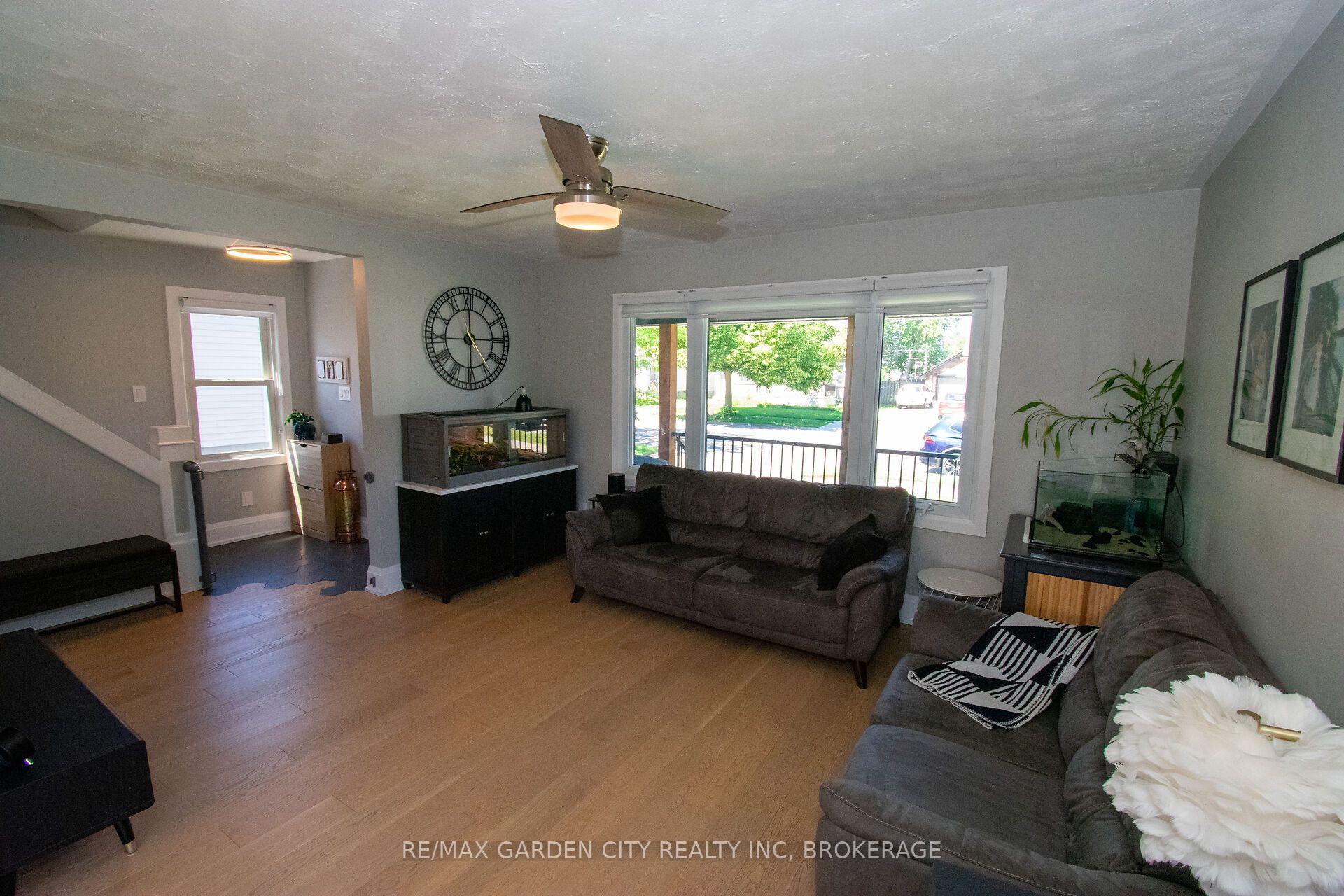 Photo 11 of 256 Scholfield Avenue S, Welland, Lincoln/Crowland — HOMEH