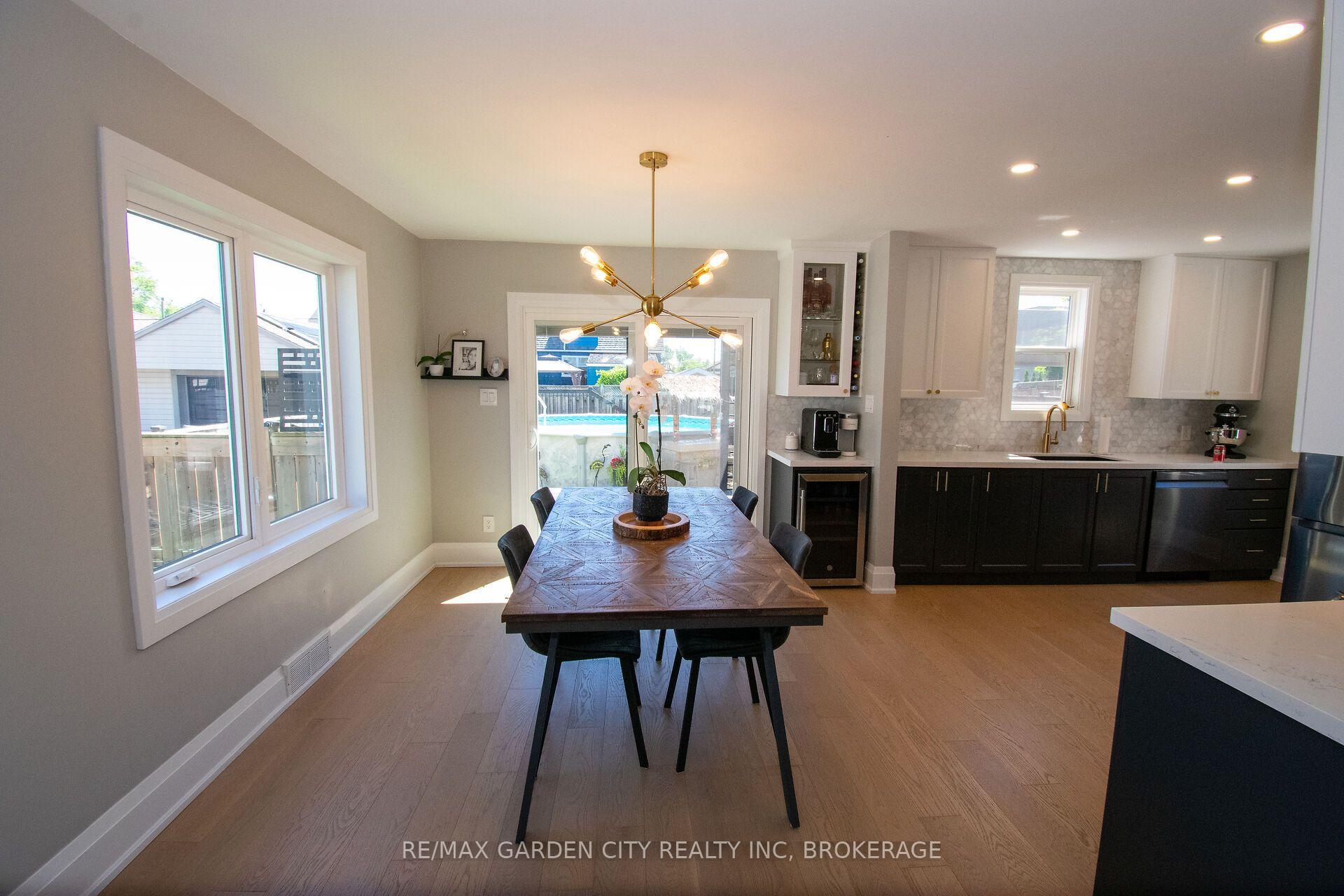 Photo 12 of 256 Scholfield Avenue S, Welland, Lincoln/Crowland — HOMEH