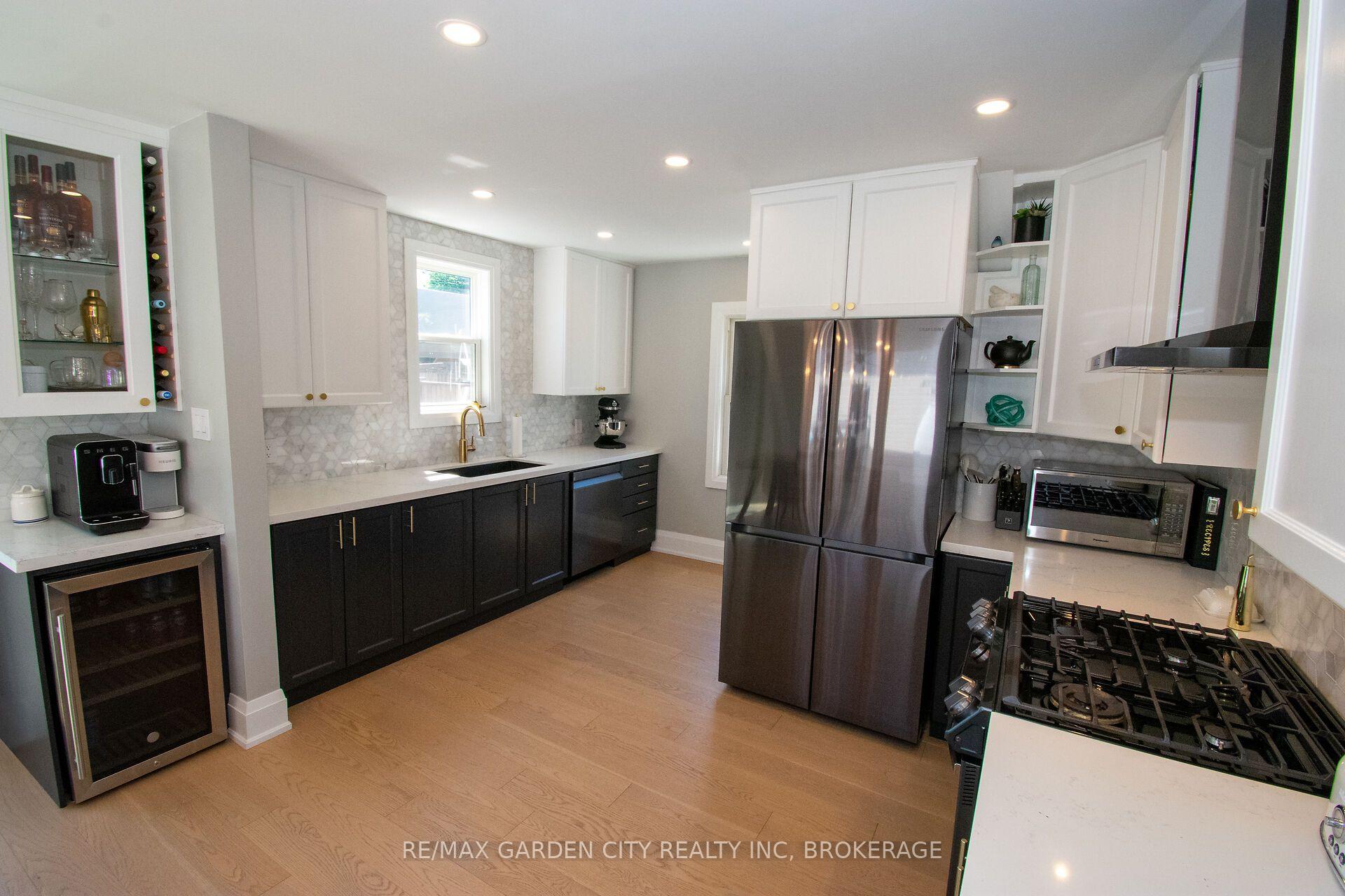Photo 15 of 256 Scholfield Avenue S, Welland, Lincoln/Crowland — HOMEH