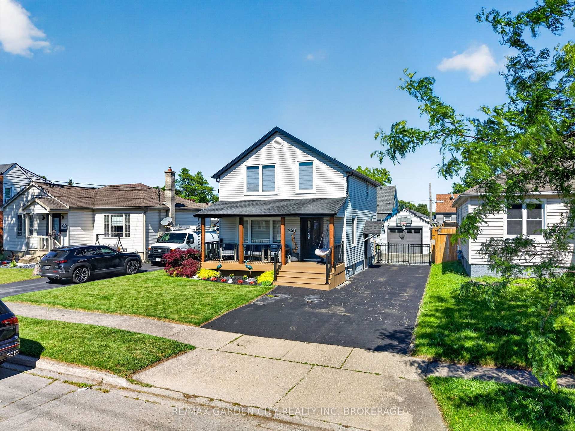 Photo 44 of 256 Scholfield Avenue S, Welland, Lincoln/Crowland — HOMEH