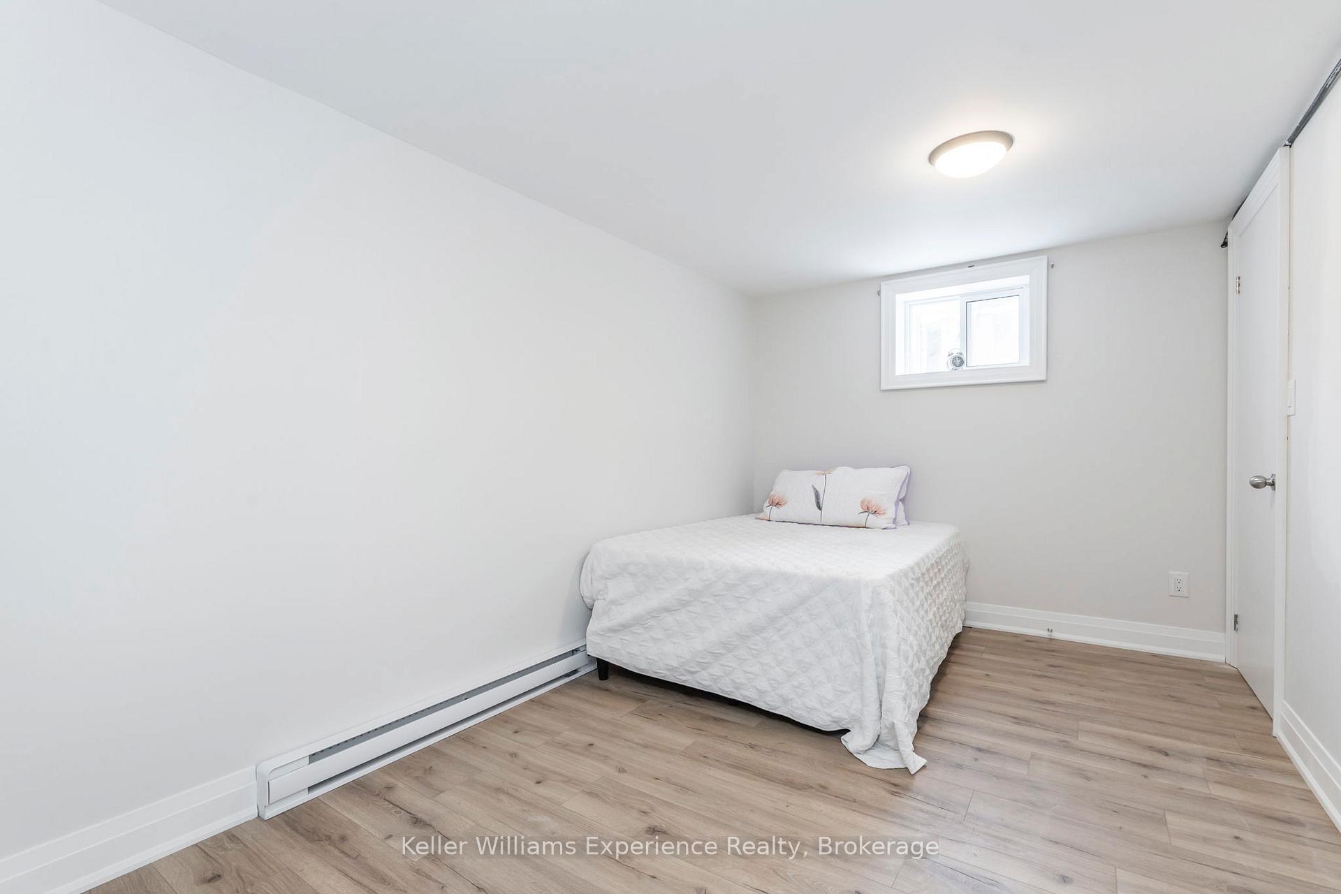 Photo 20 of 65 Drury Lane, Barrie, Wellington — HOMEH