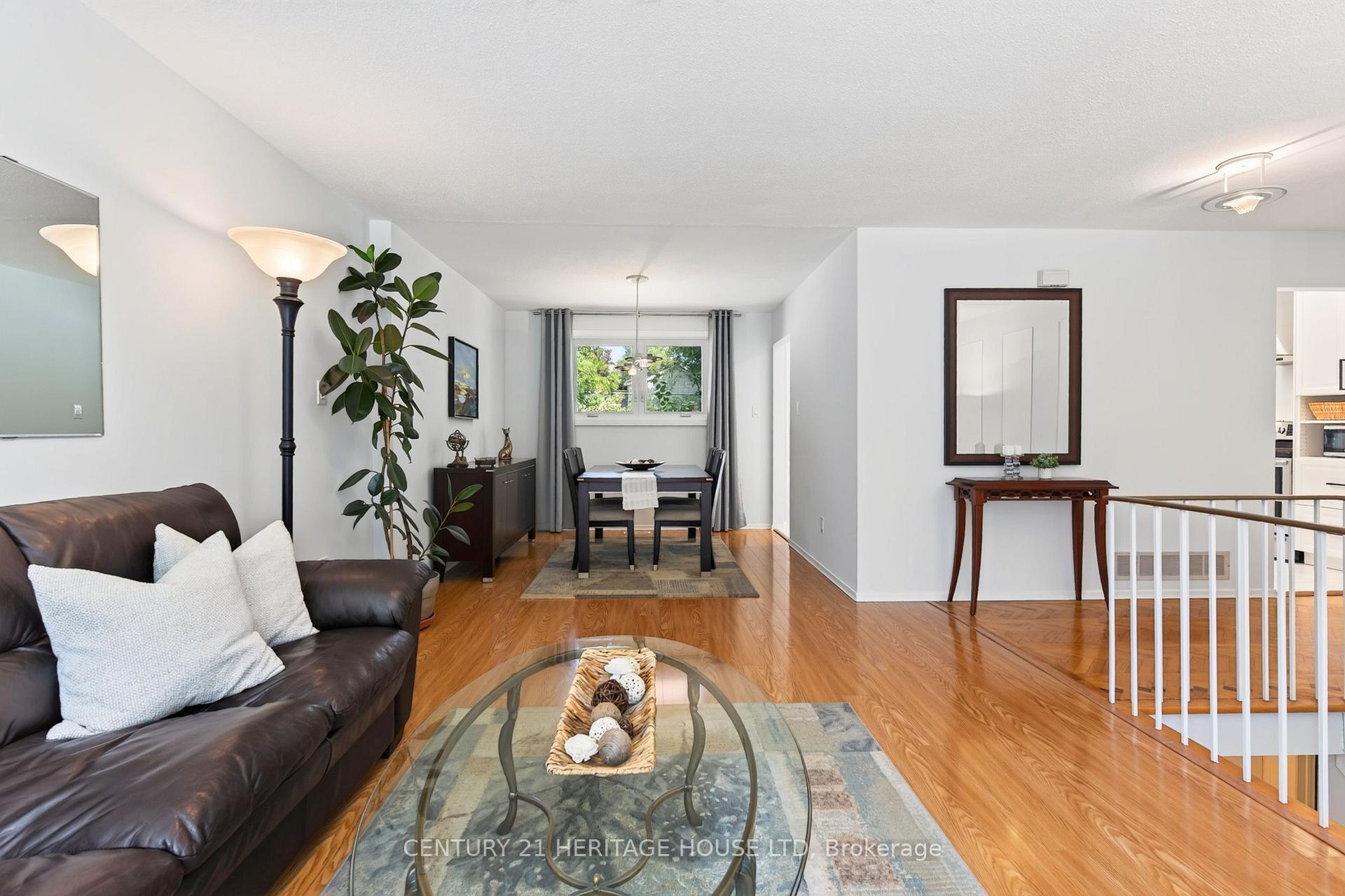 Photo 8 of 74 Cherry Hill Drive, Kitchener, Country Hills East — HOMEH