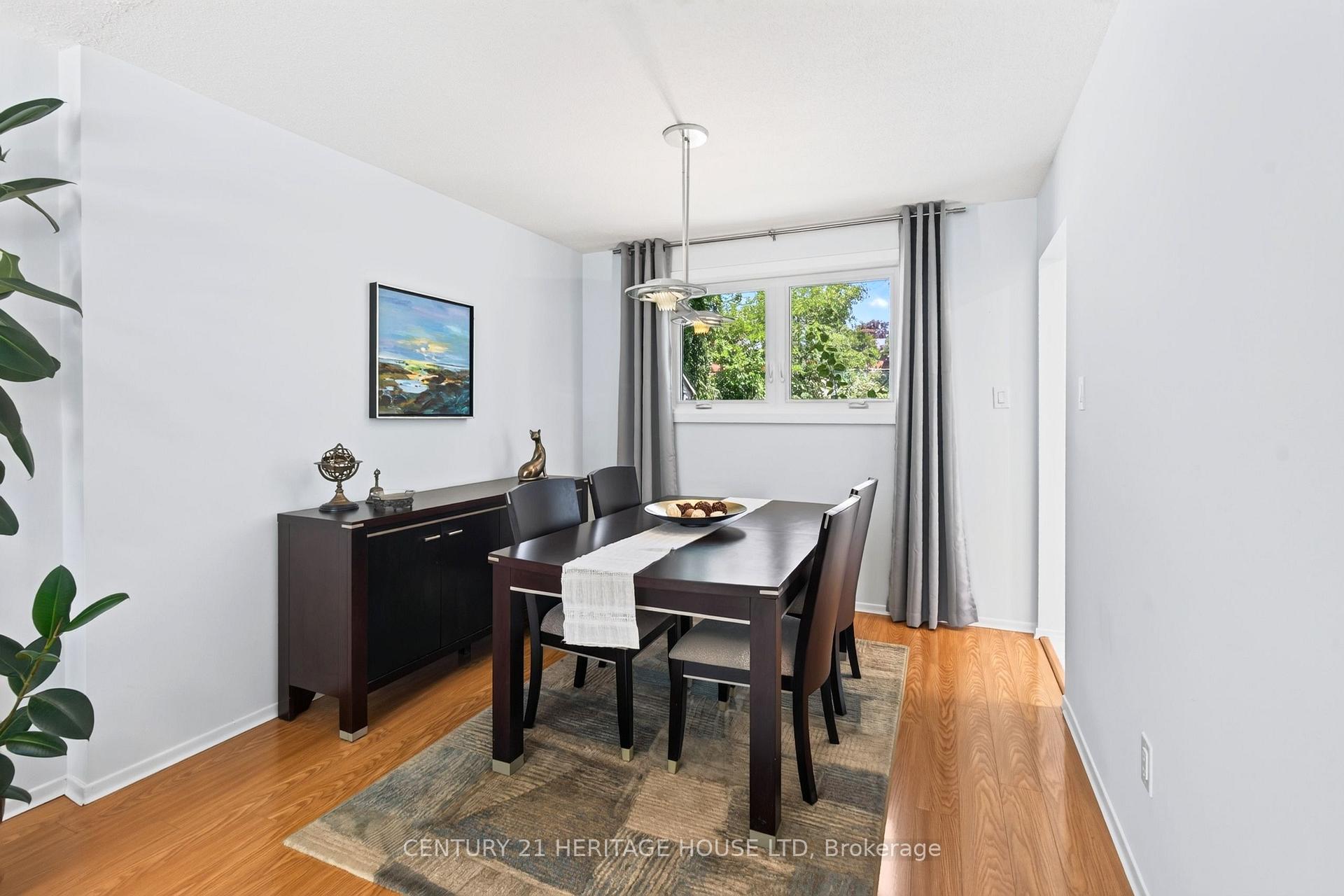 Photo 9 of 74 Cherry Hill Drive, Kitchener, Country Hills East — HOMEH