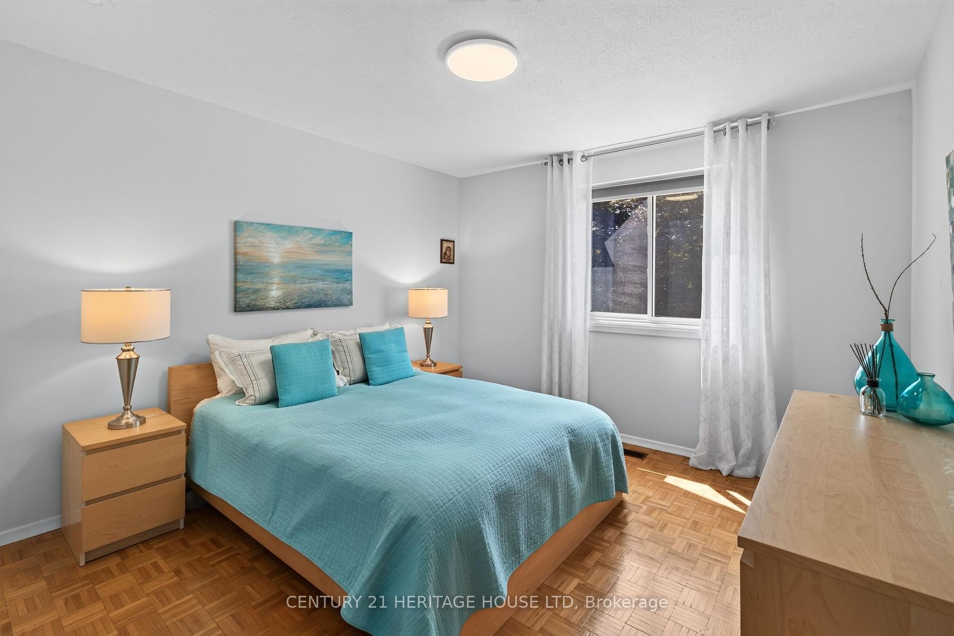 Photo 23 of 74 Cherry Hill Drive, Kitchener, Country Hills East — HOMEH