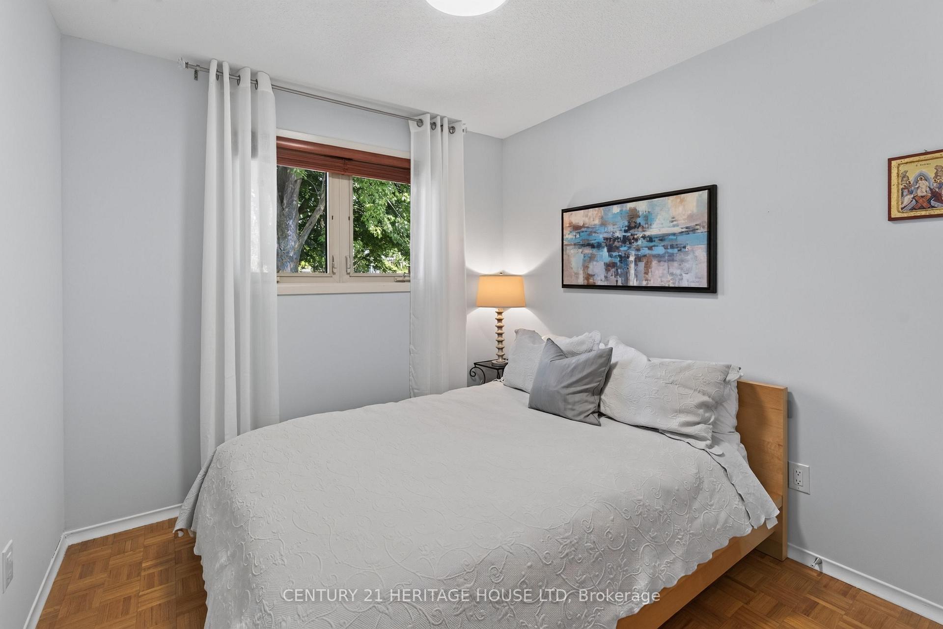 Photo 28 of 74 Cherry Hill Drive, Kitchener, Country Hills East — HOMEH