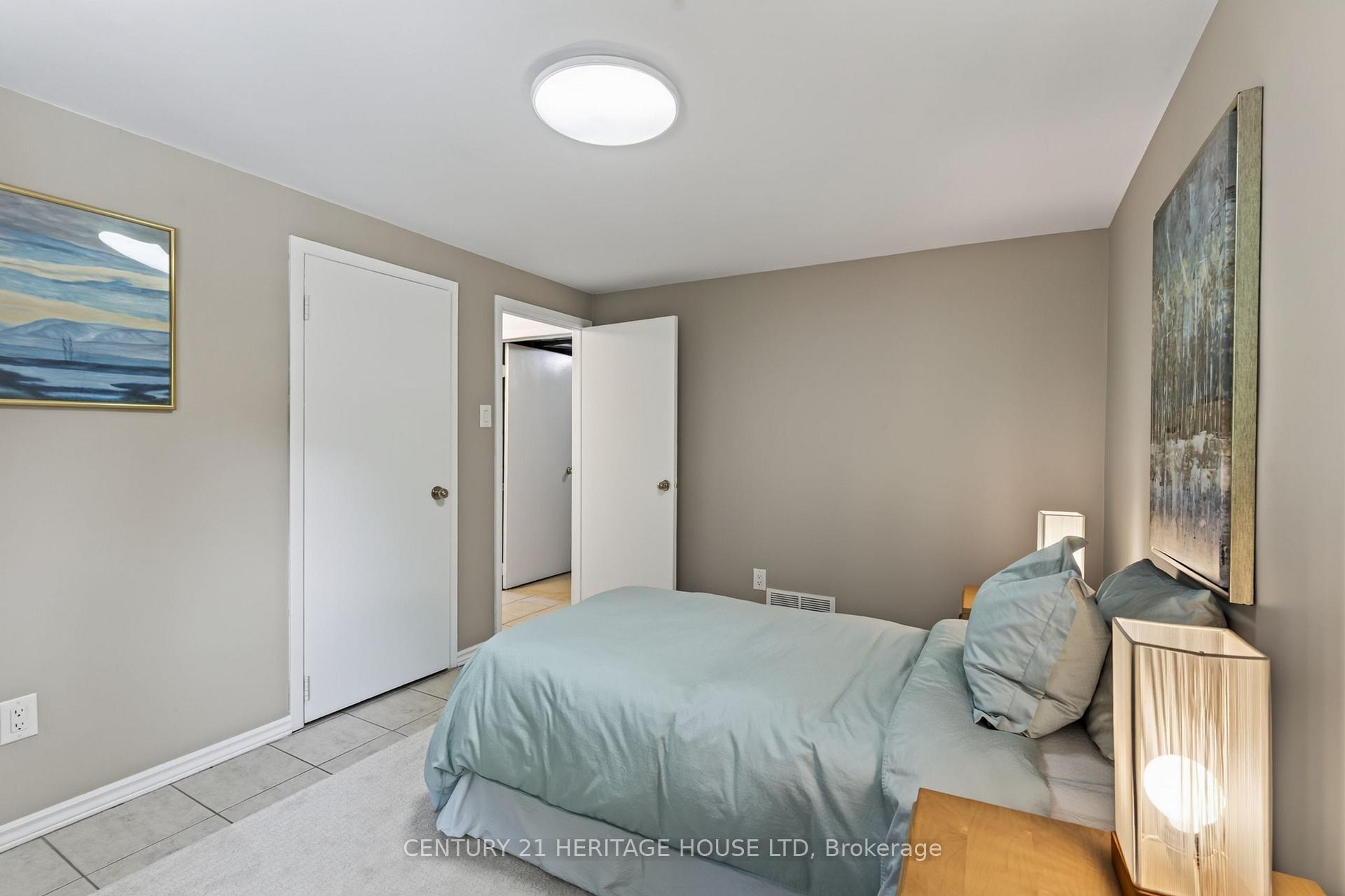 Photo 42 of 74 Cherry Hill Drive, Kitchener, Country Hills East — HOMEH