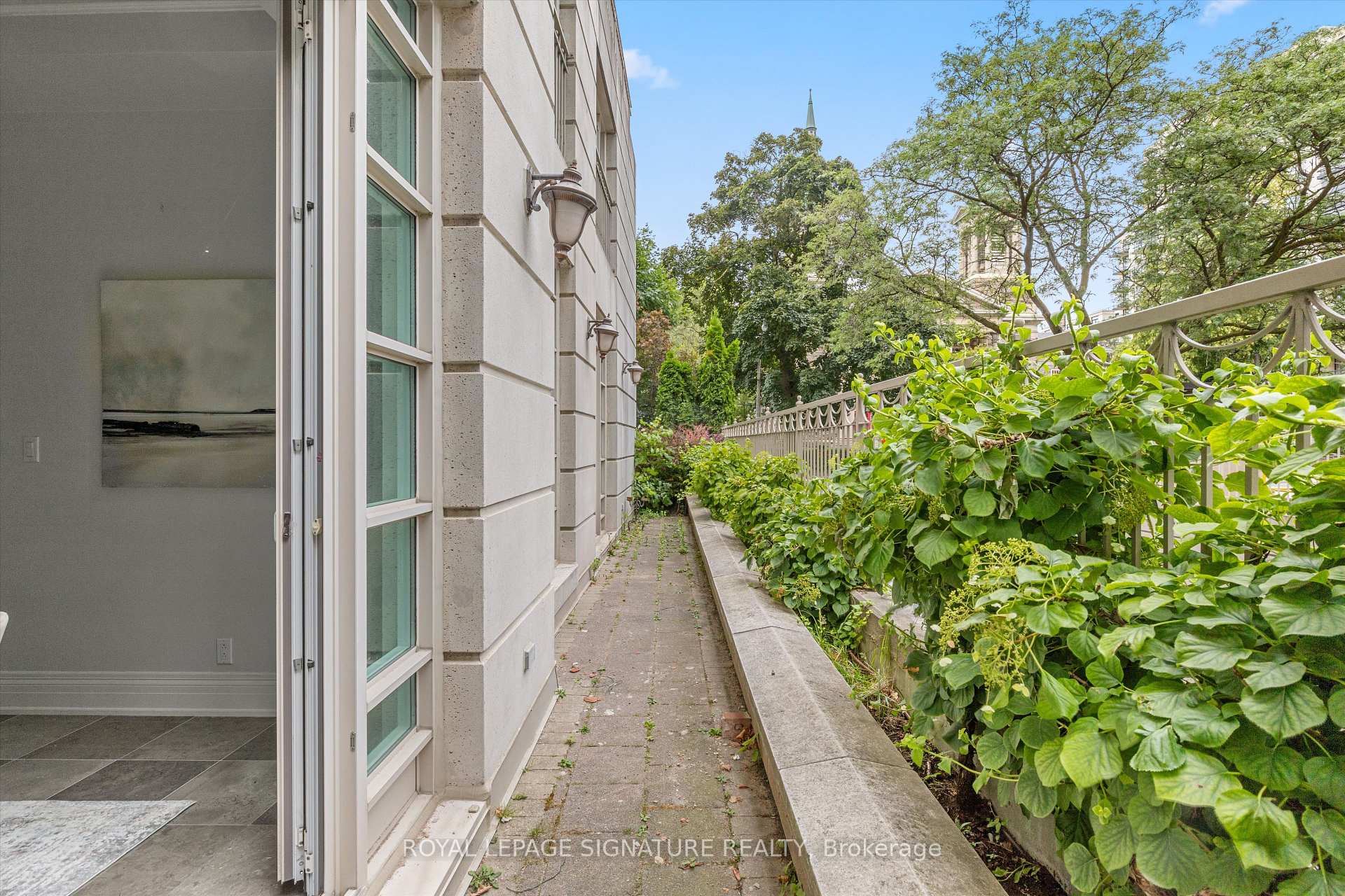Photo 30 of Unit 108, 33 Delisle Avenue, Toronto, Yonge-St. Clair — HOMEH