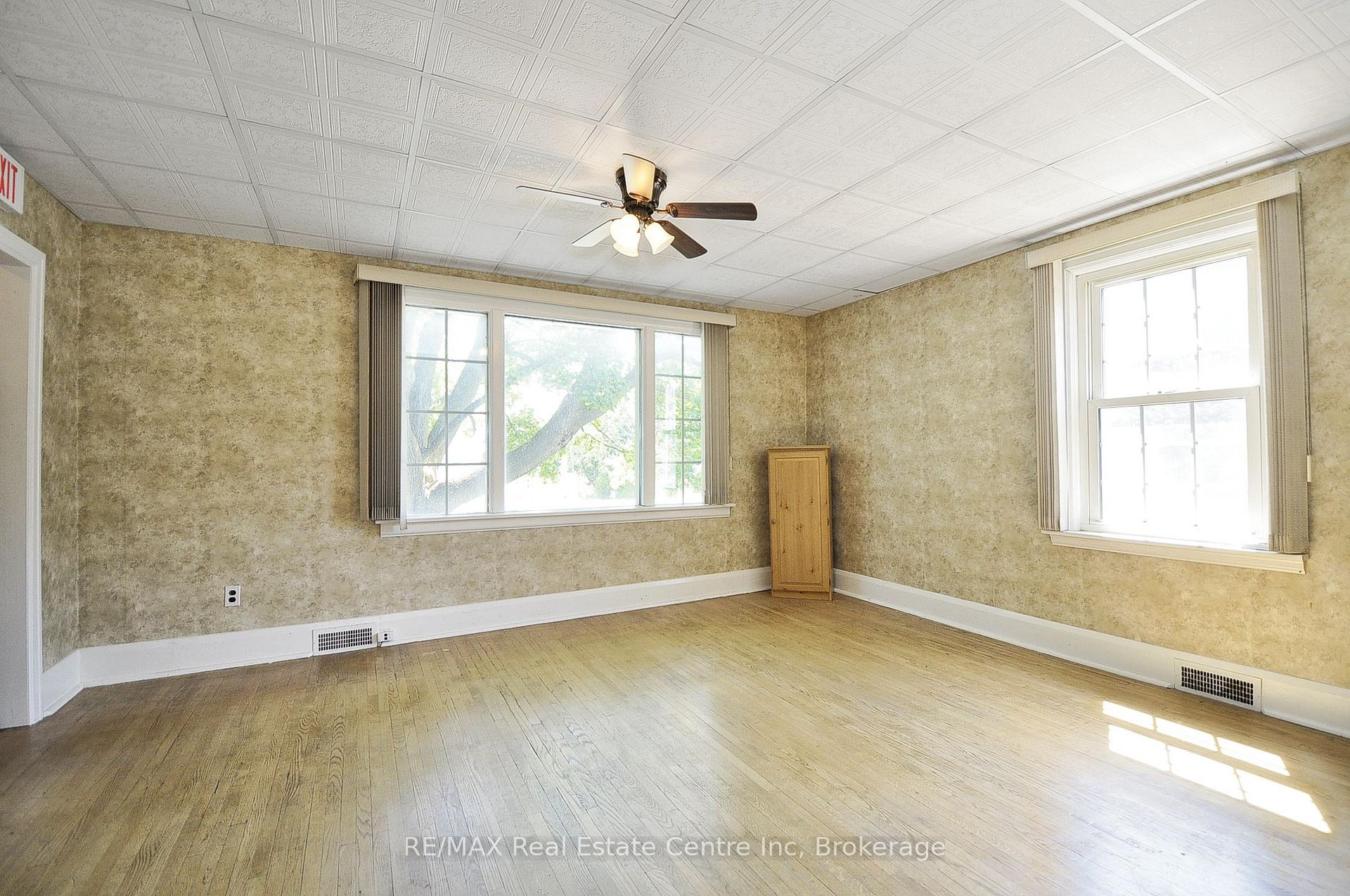 Photo 8 of 285 Albert Street W, Waterloo, Beechwood/University — HOMEH