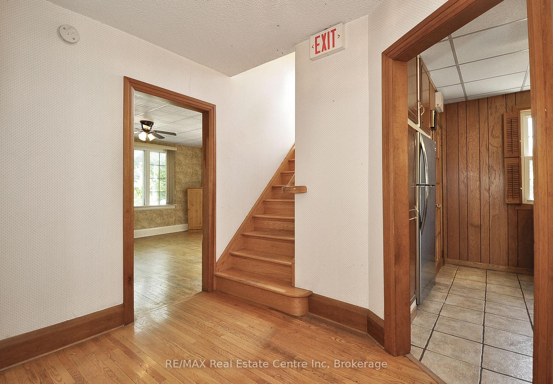 Photo 9 of 285 Albert Street W, Waterloo, Beechwood/University — HOMEH