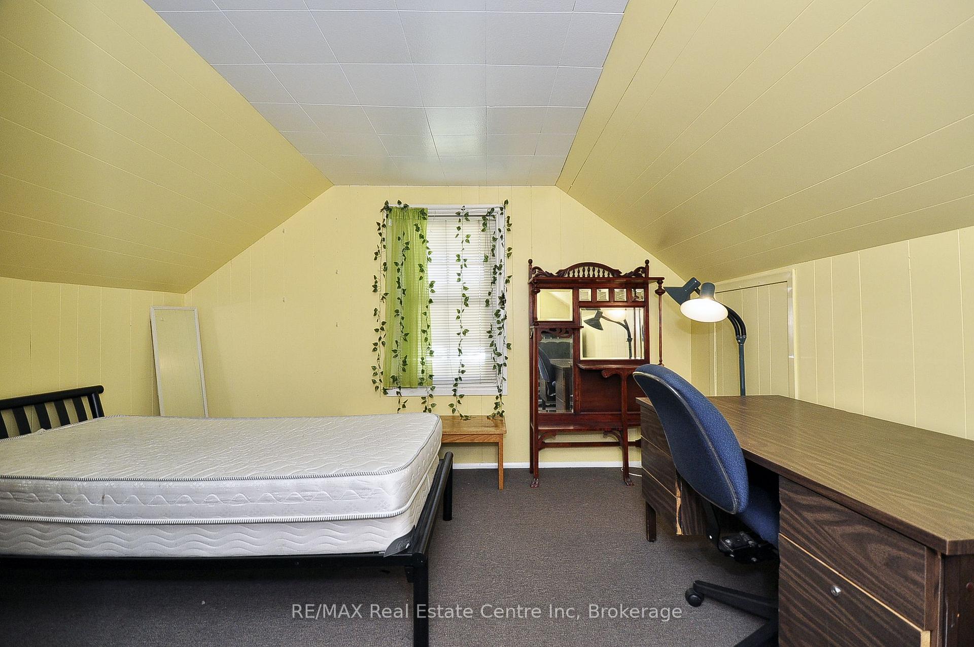 Photo 17 of 285 Albert Street W, Waterloo, Beechwood/University — HOMEH